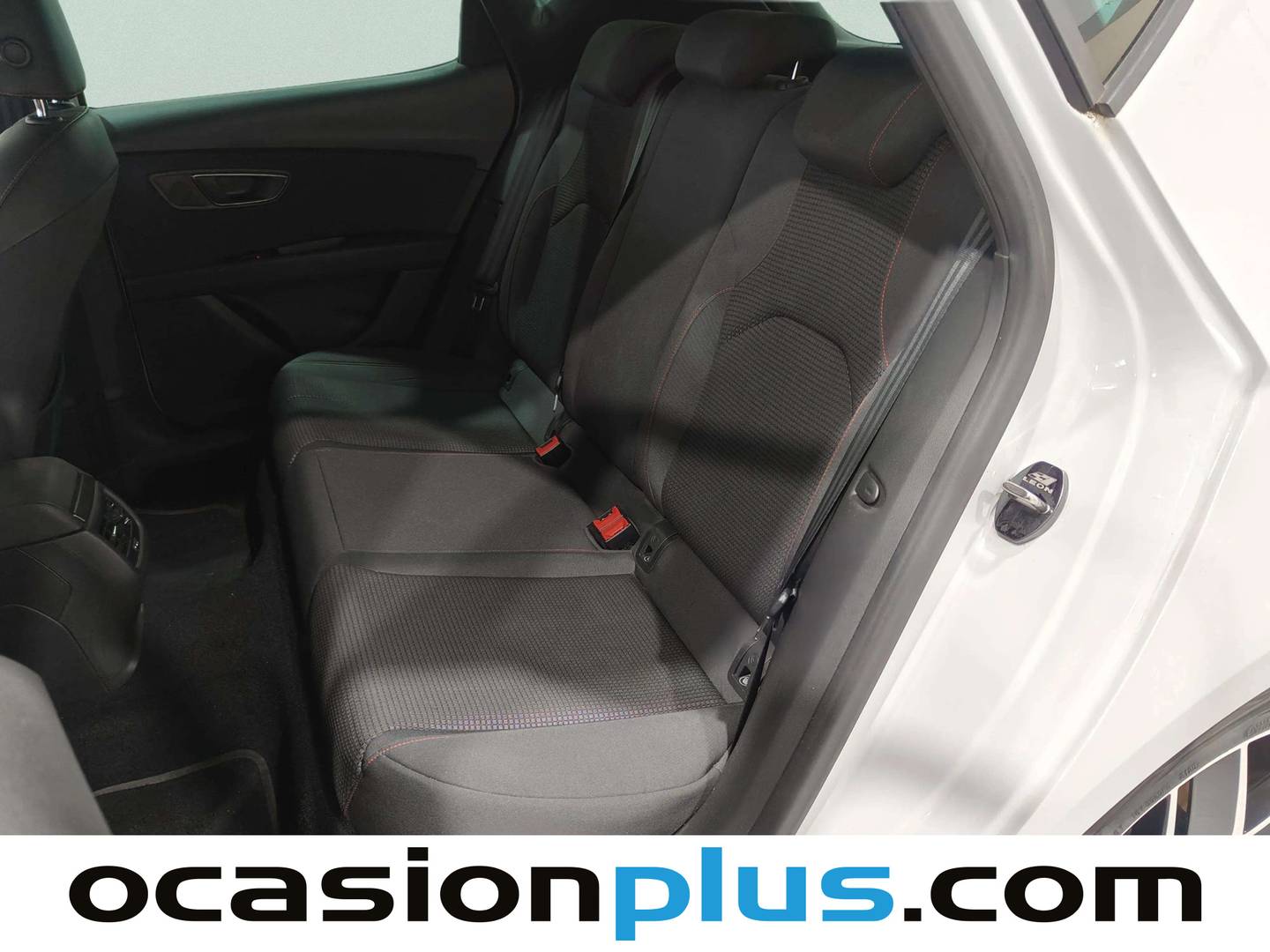 Foto asientos traseros Seat León Seat León 1.5 TSI S&S FR Fast Edition Plus (150 CV)