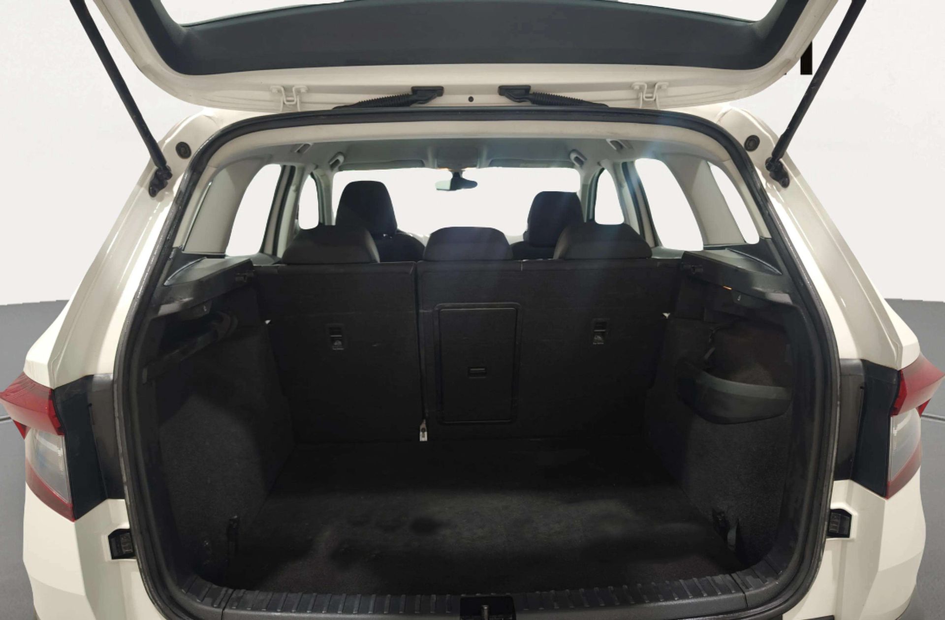 Škoda Karoq 2.0 TDI Ambition 4x4 DSG - foto 15