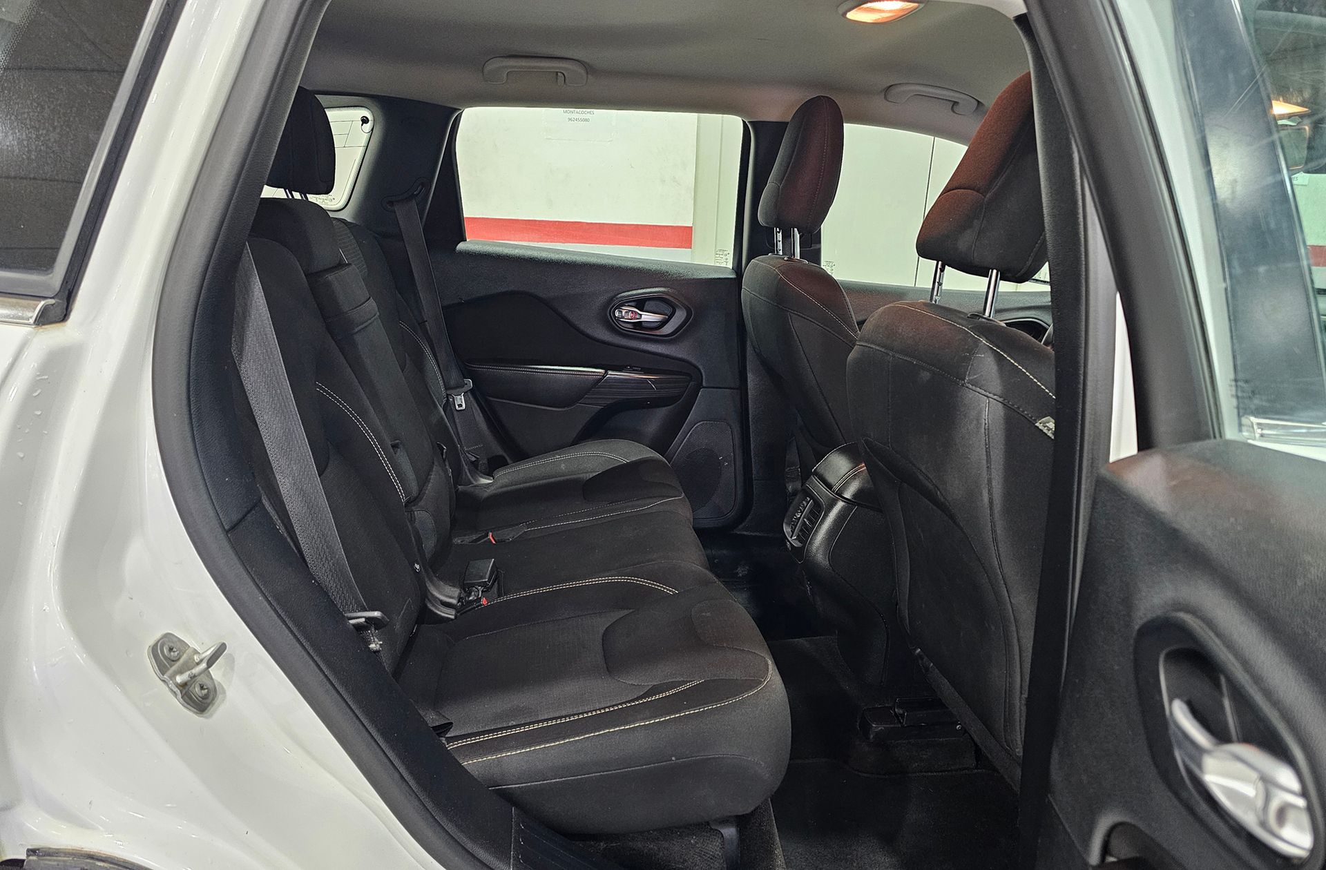 Jeep Cherokee 2.0 Diesel Longitude 4x2 - foto 18