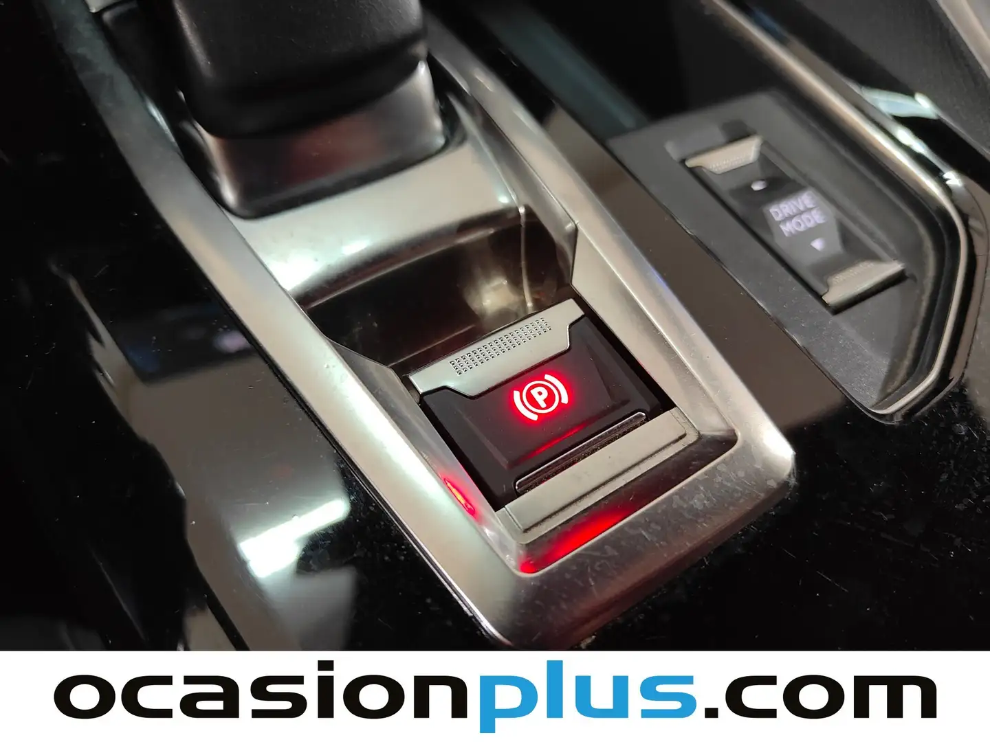 Foto Peugeot 3008 Hybrid Peugeot 3008 Hybrid 225 GT e-EAT8 (225 CV)