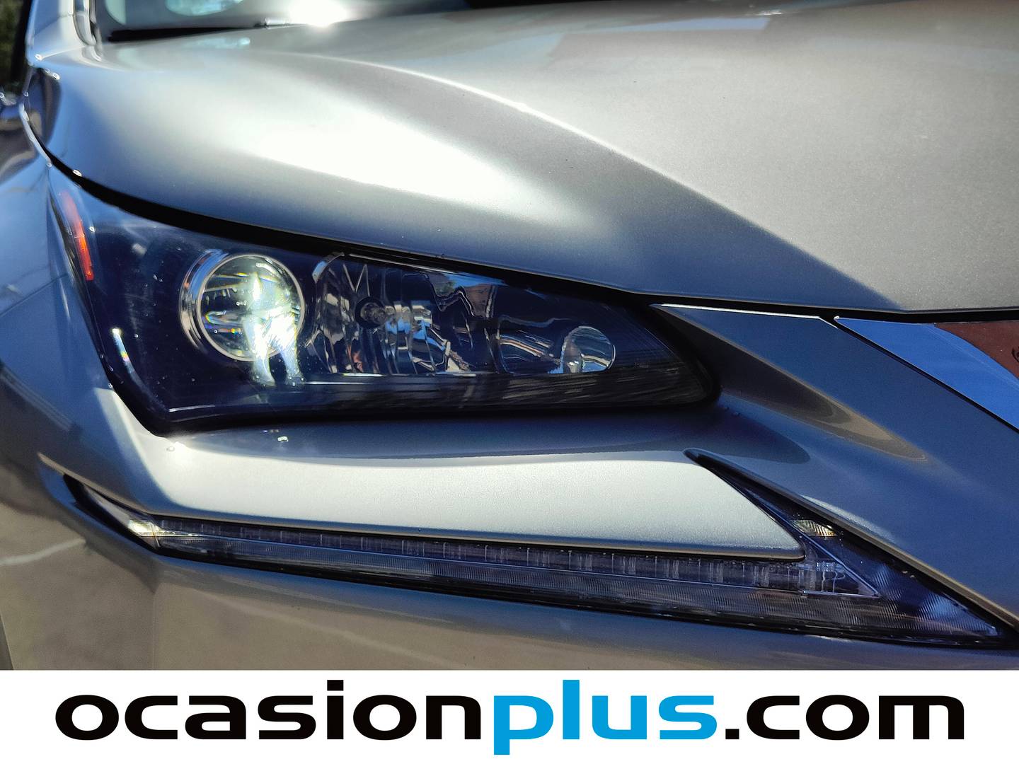 Equipamiento del Lexus NX Lexus NX 300h Corporate 2WD (197 CV)