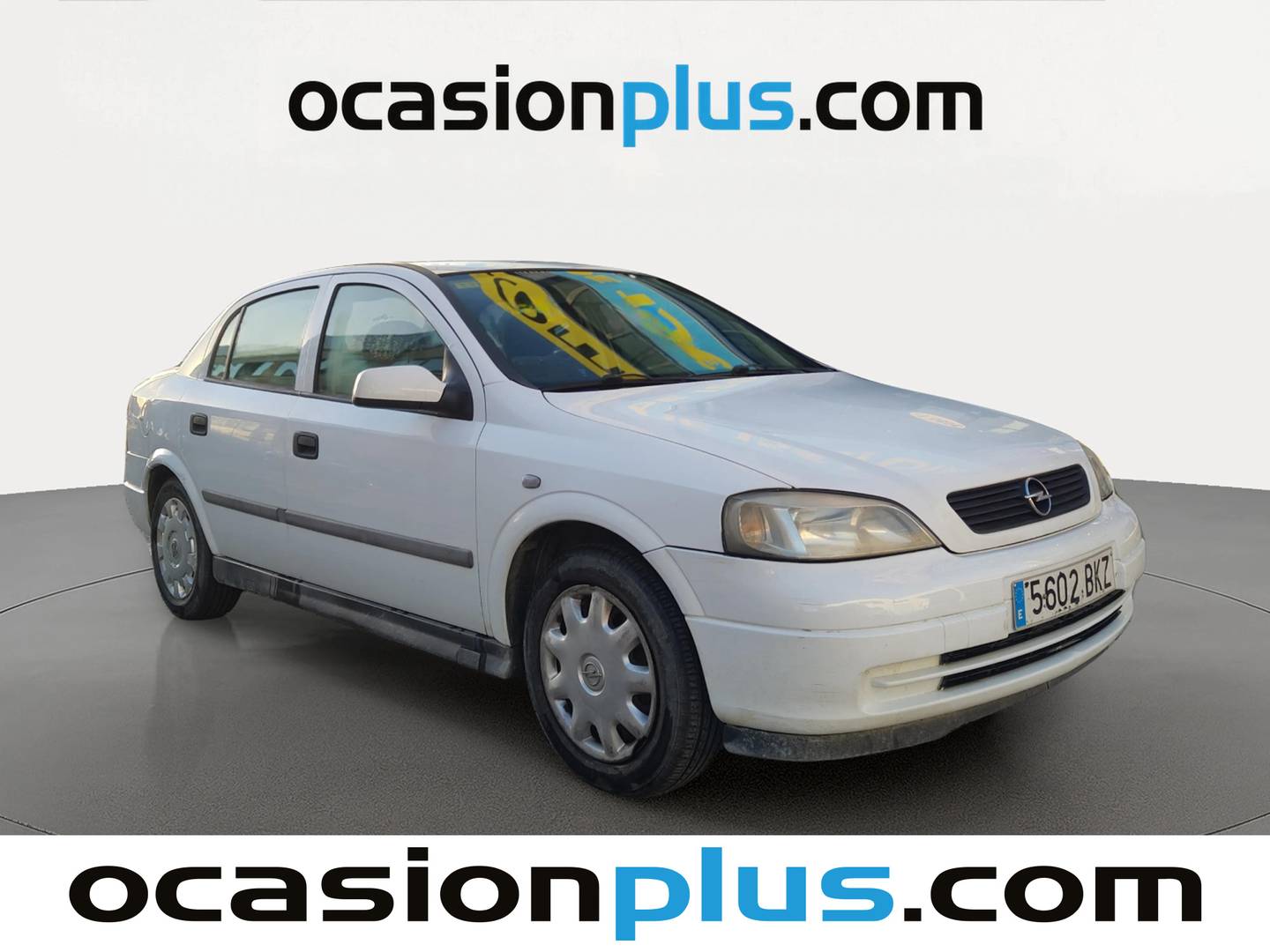 Foto delantera Opel Astra Opel Astra 1.6 Club Sedan (84 CV) derecha