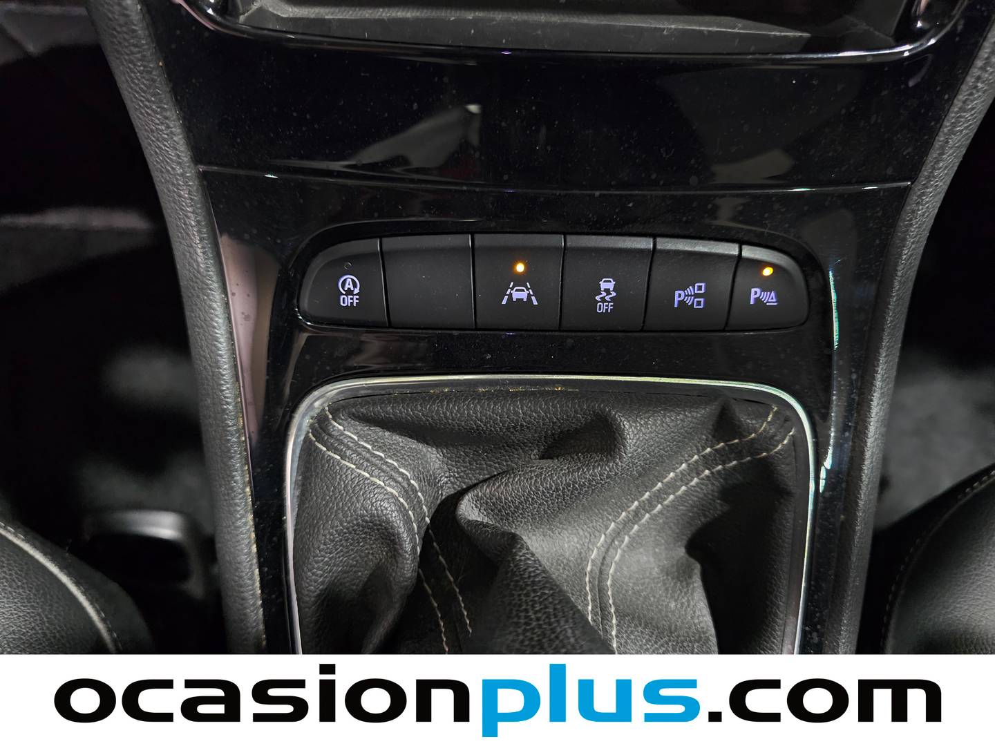 Foto Opel Astra Opel Astra 1.5D DVH Design & Tech (122 CV)