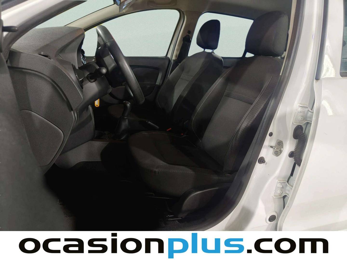 Foto asientos delanteros Dacia Sandero Dacia Sandero Essential TCE (90 CV) GLP