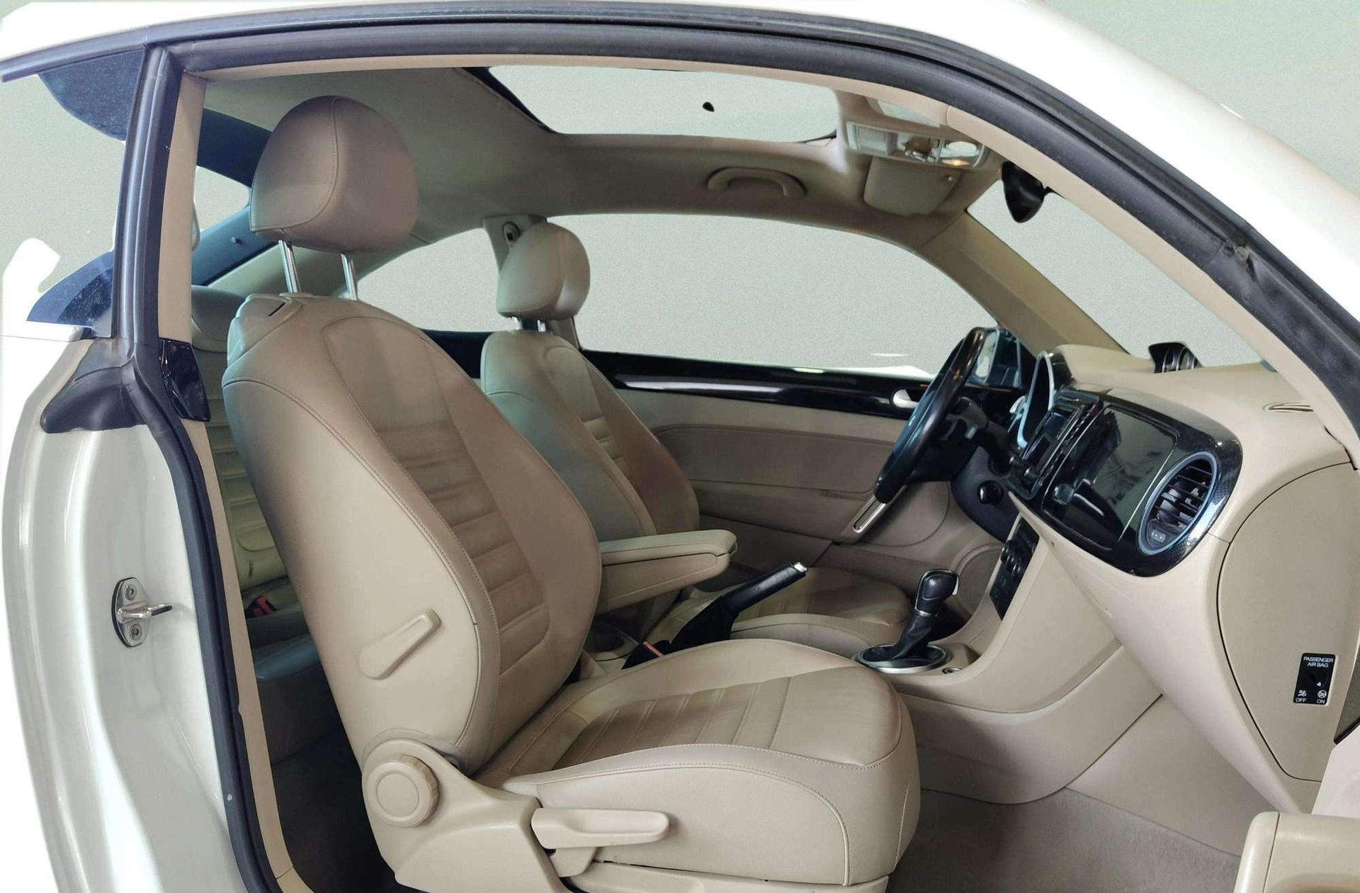 Volkswagen Beetle Sport 1.4 TSI BMT DSG - foto 22