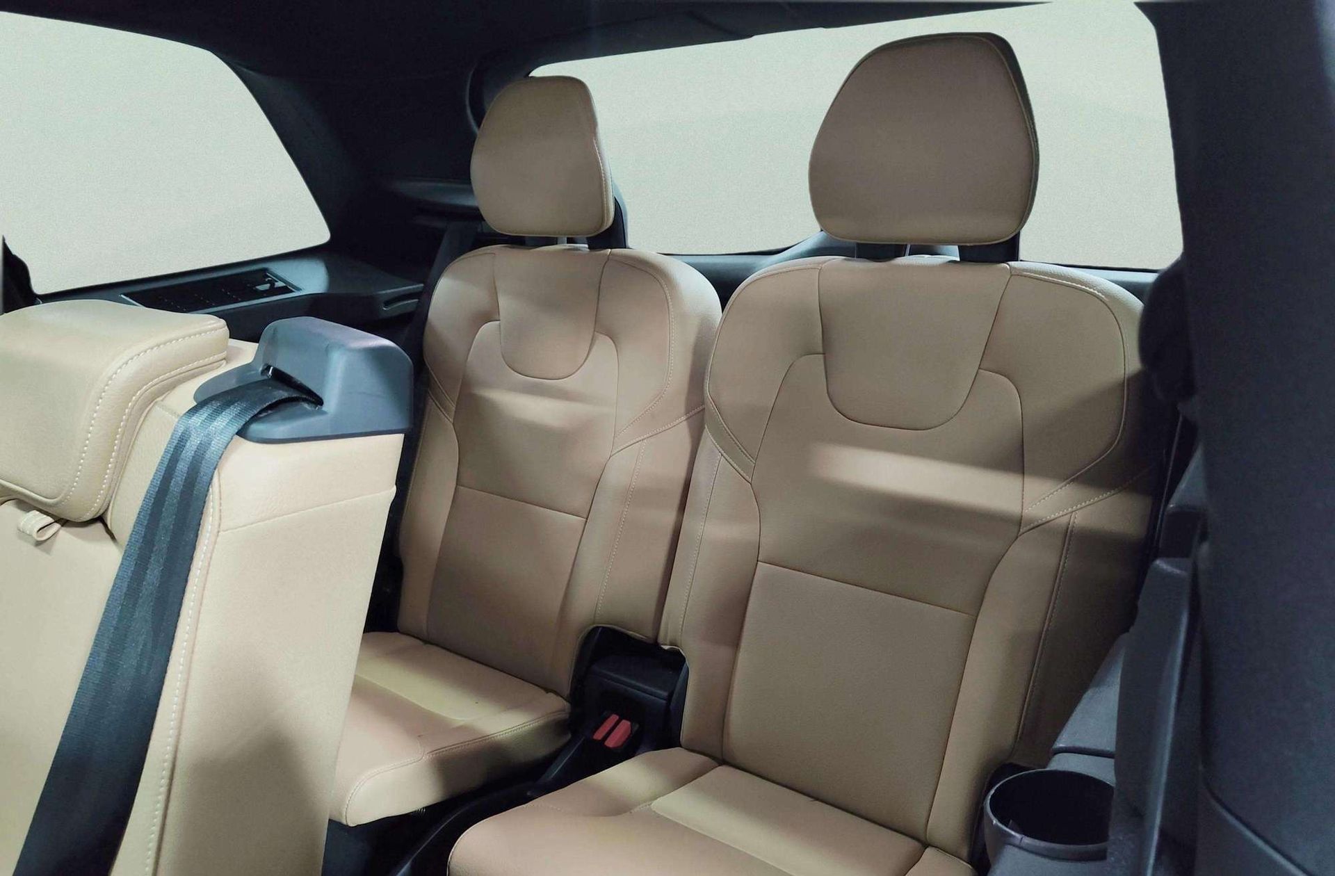 Volvo XC90 D4 Momentum 7 plazas - foto 16