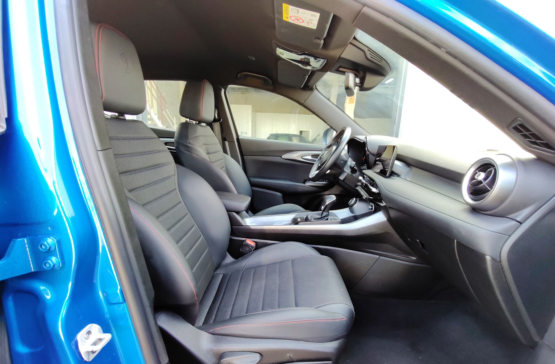 Alfa Romeo Tonale 1.5 MHEV Sprint FWD - foto 20