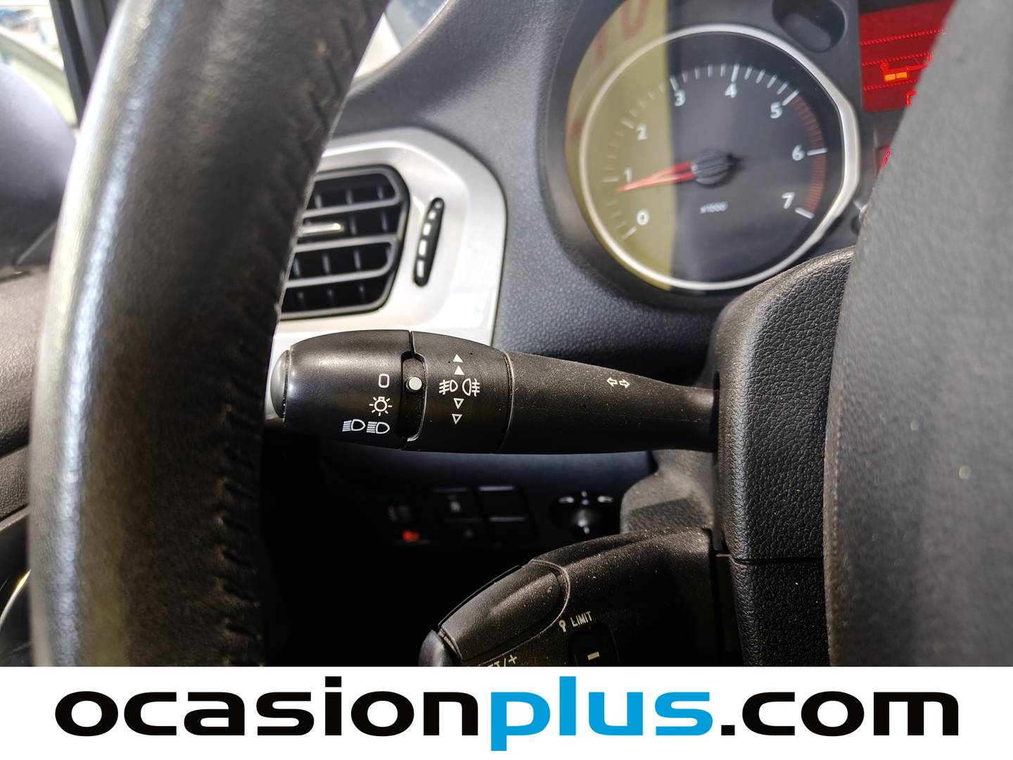 Citroën C-Elysée Citroën C-Elysee 1.6 VTi Exclusive (115 CV) de ocasión