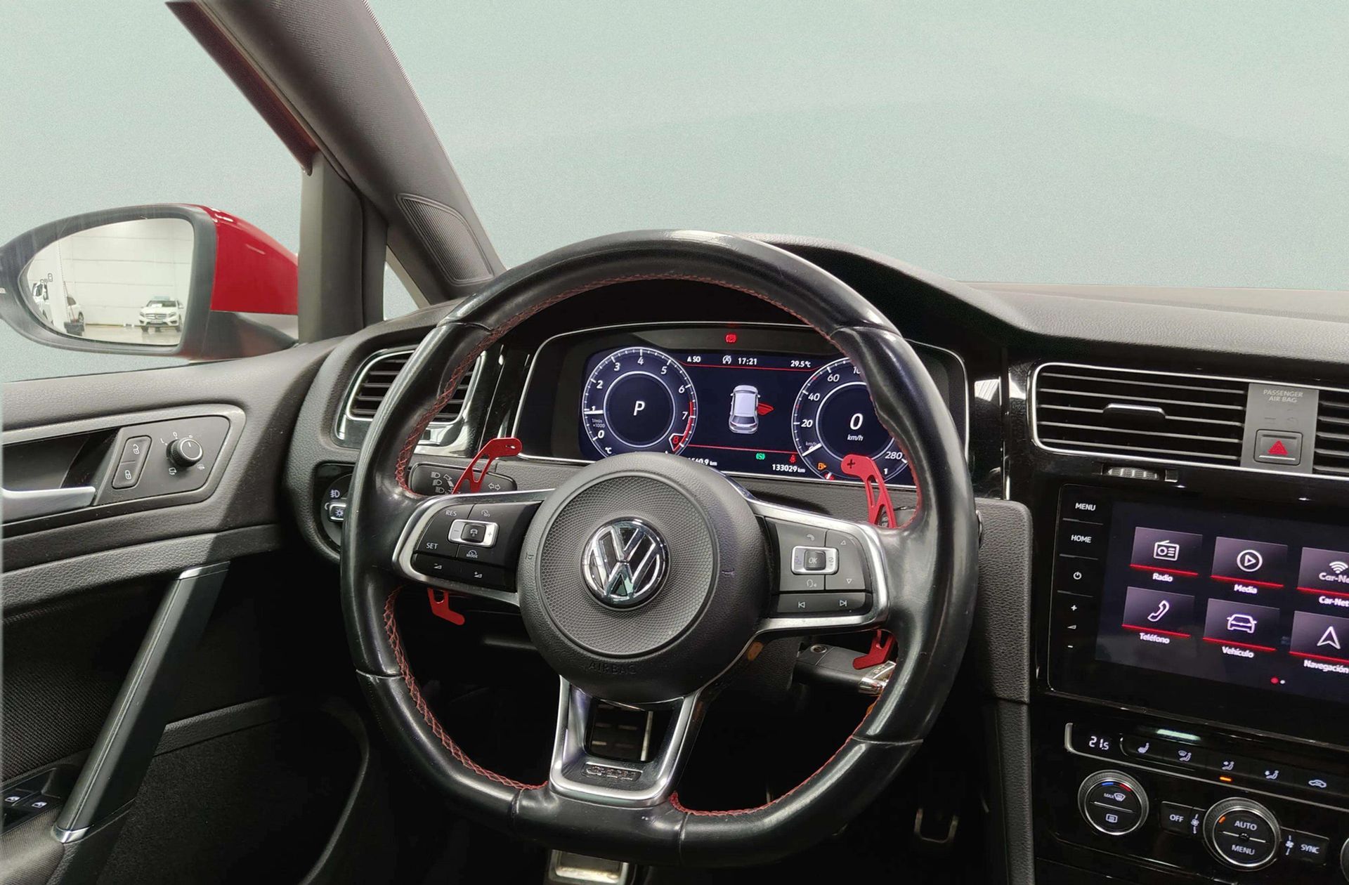 Volkswagen Golf GTI 2.0 TSI DSG - foto 30