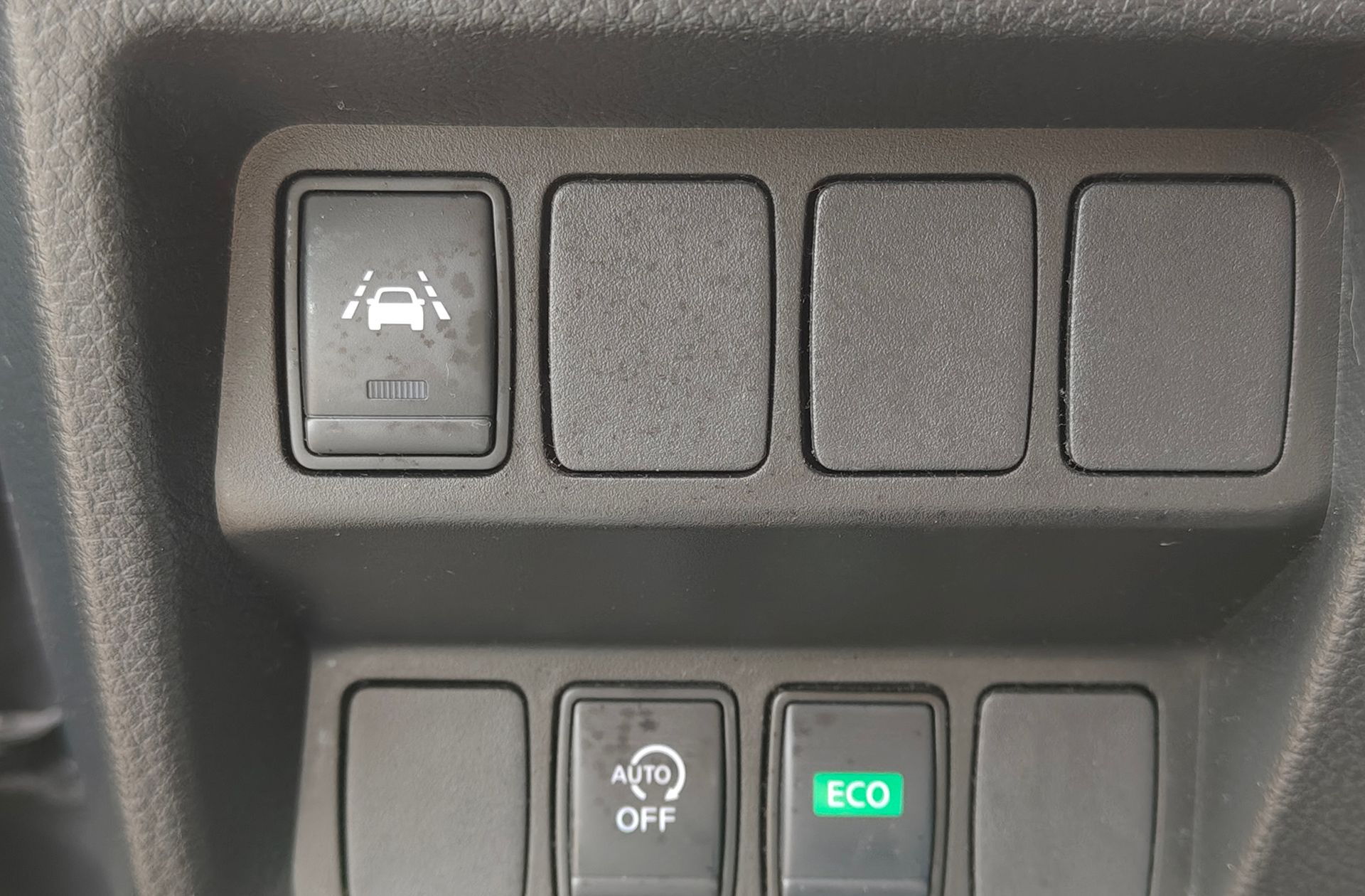 Nissan Qashqai DIG-T 160 N-Connecta 4x2 DCT - foto 10
