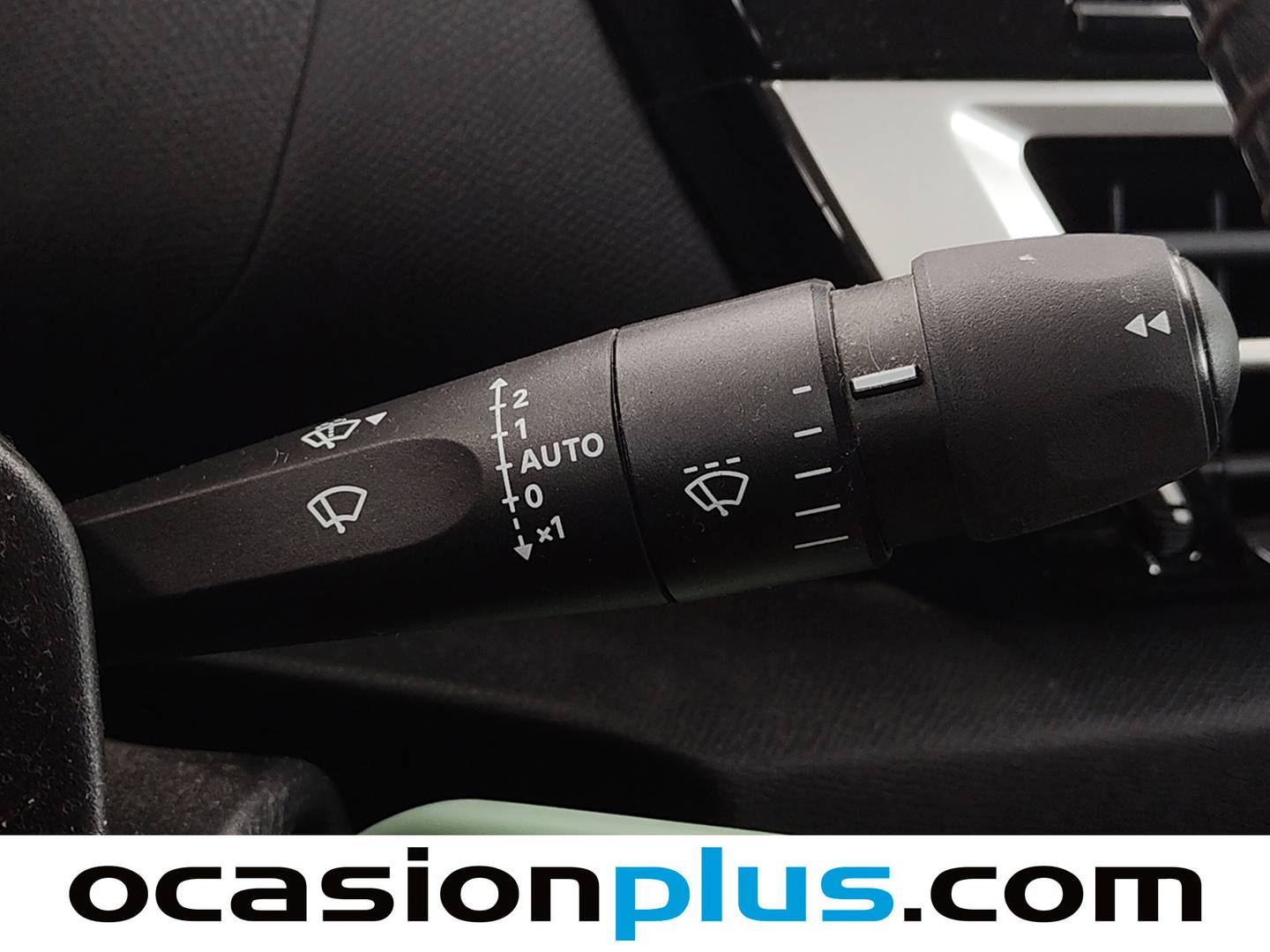 Accesorios del Citroën C4 Citroën C4 BlueHDi 110 S&S Feel (110 CV)