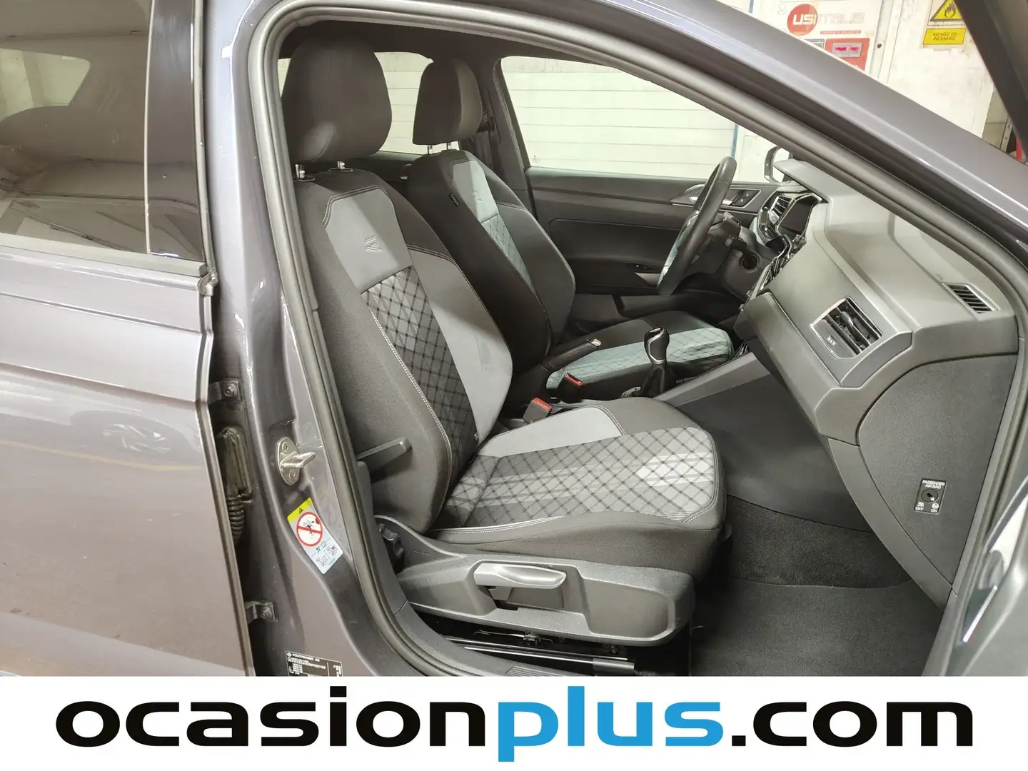 Foto Volkswagen Polo Volkswagen Polo R-Line 1.0 TSI  (95 CV)