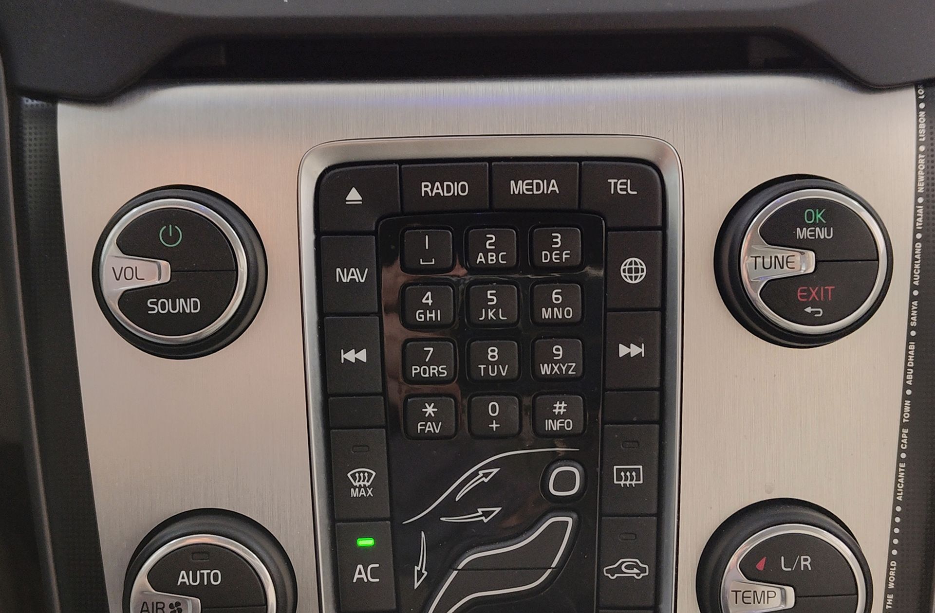 Volvo V40 D3 Momentum Edicion Ocean Race - foto 34