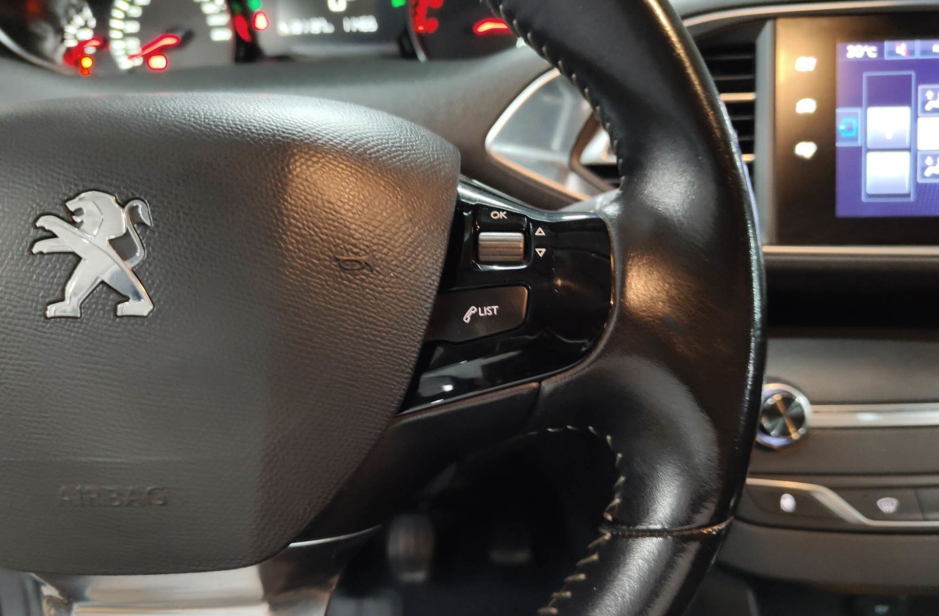 Peugeot 308 PureTech 130 Style - foto 22