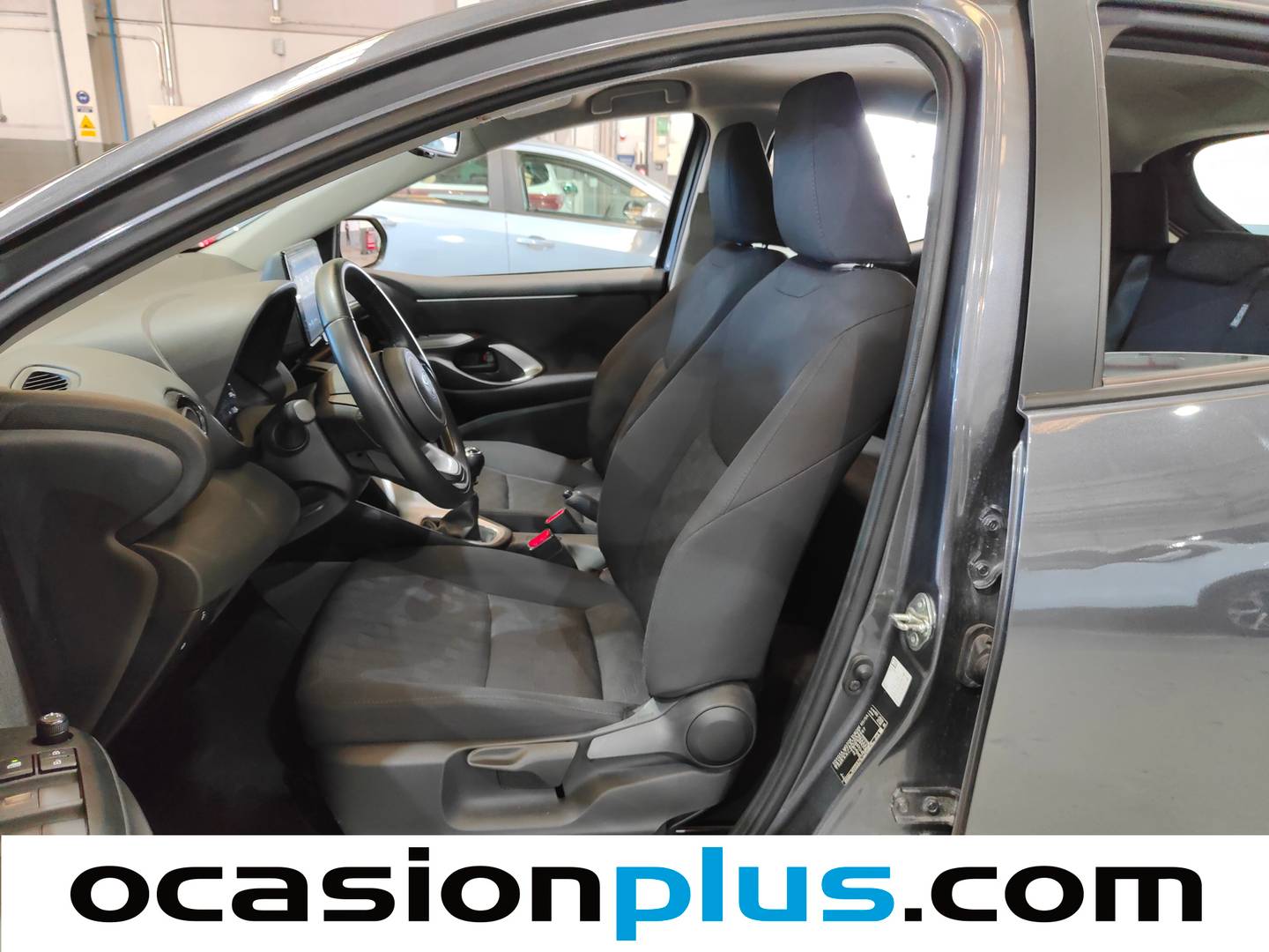Foto asientos delanteros Toyota Yaris Toyota Yaris 1.5 S-Edition (125 CV)