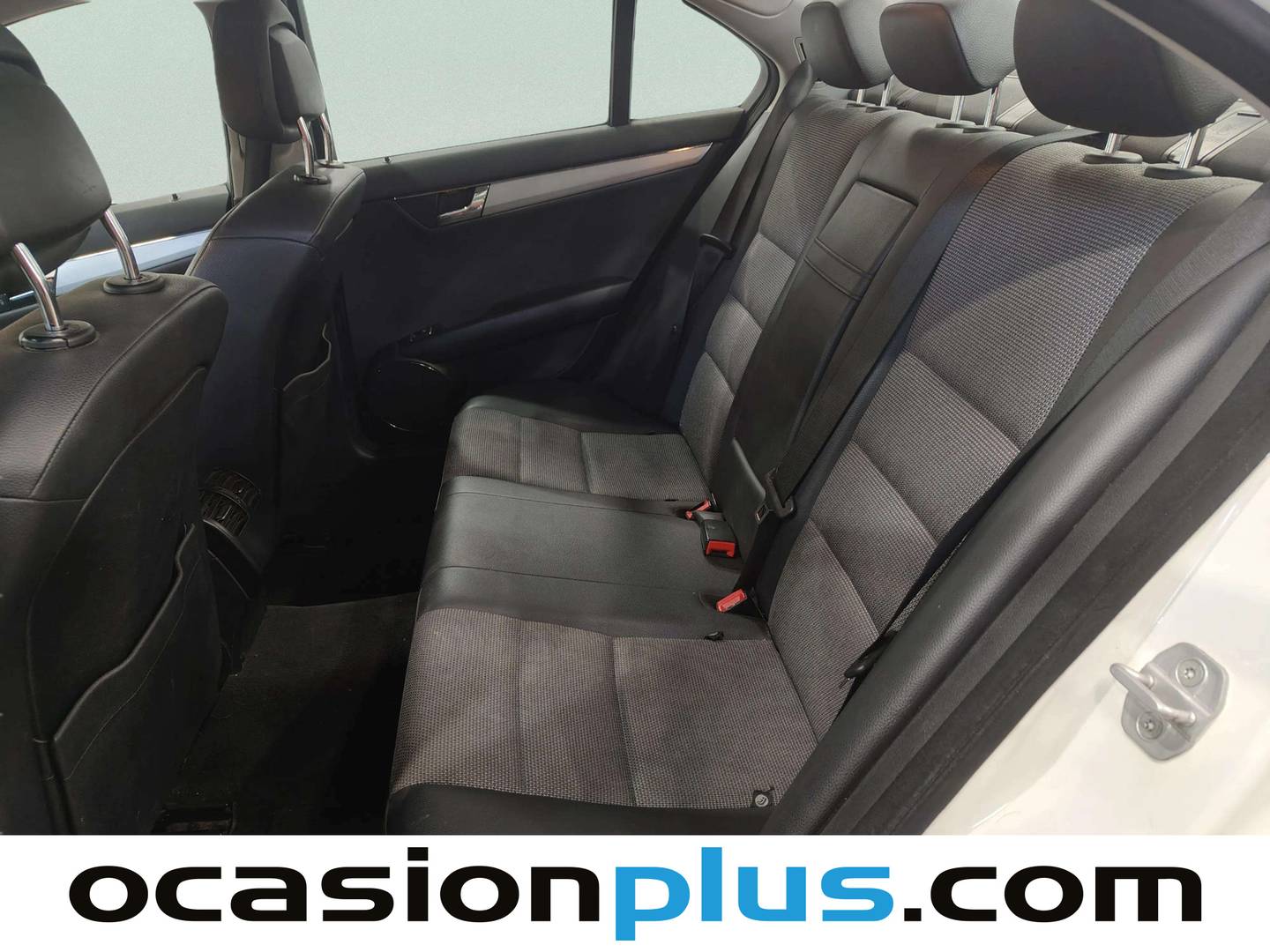Foto asientos traseros Mercedes Clase C Mercedes Clase C 200 CDI Blue Efficiency Avantgarde (136 CV)
