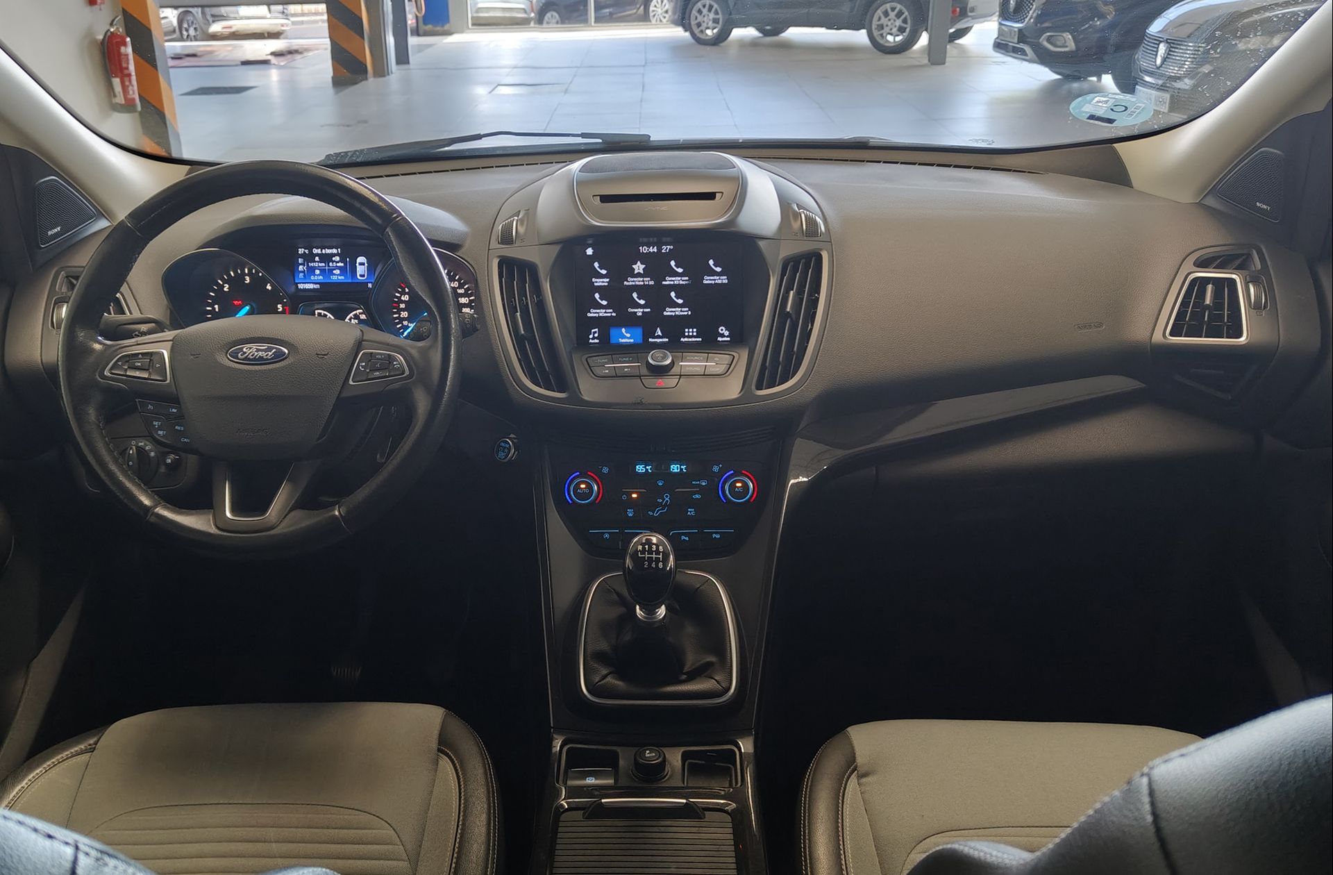 Ford Kuga 1.5 TDCi Titanium 4x2 - foto 6