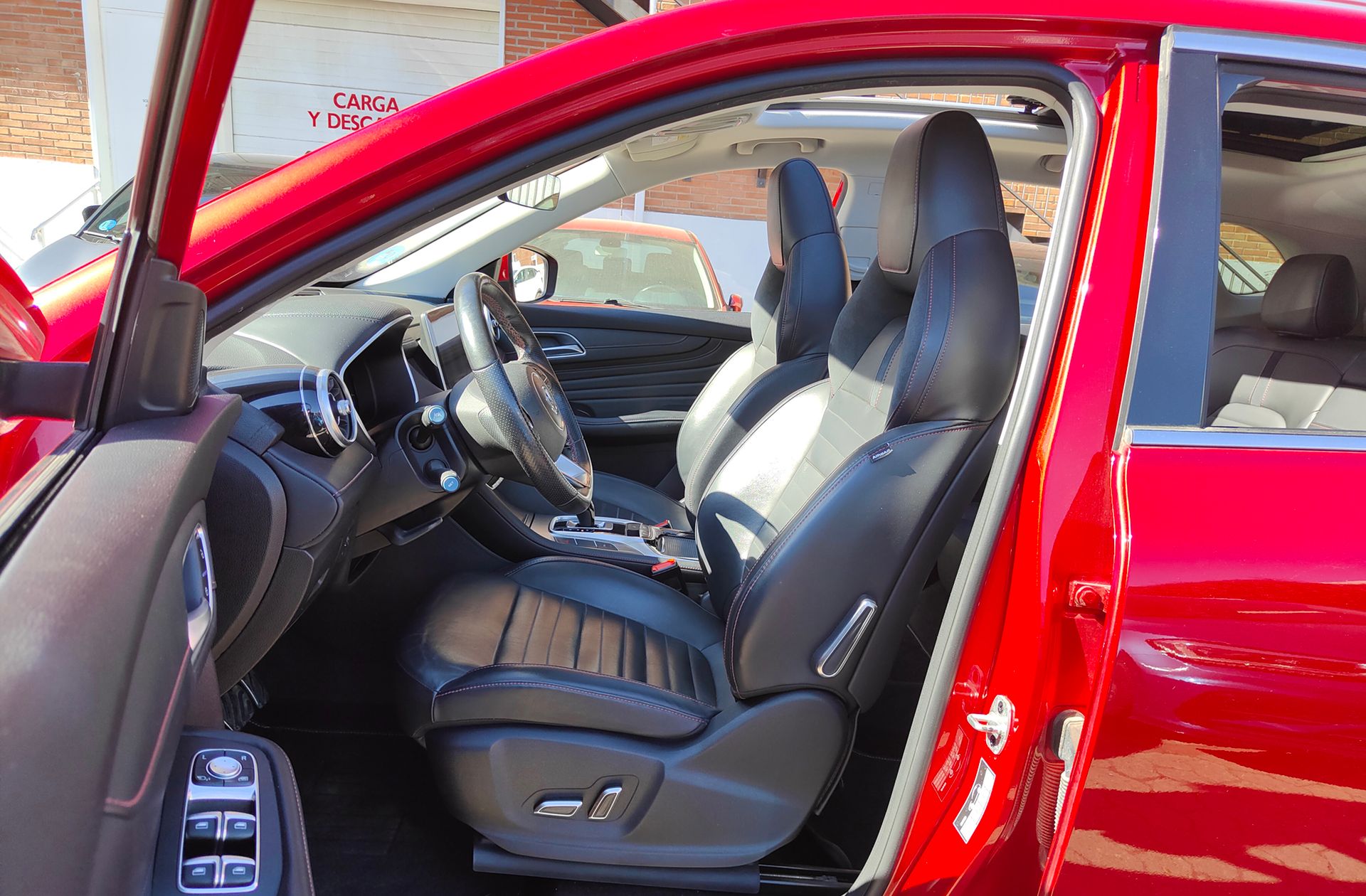 MG EHS 1.5 T-GDi PHEV Luxury - foto 12