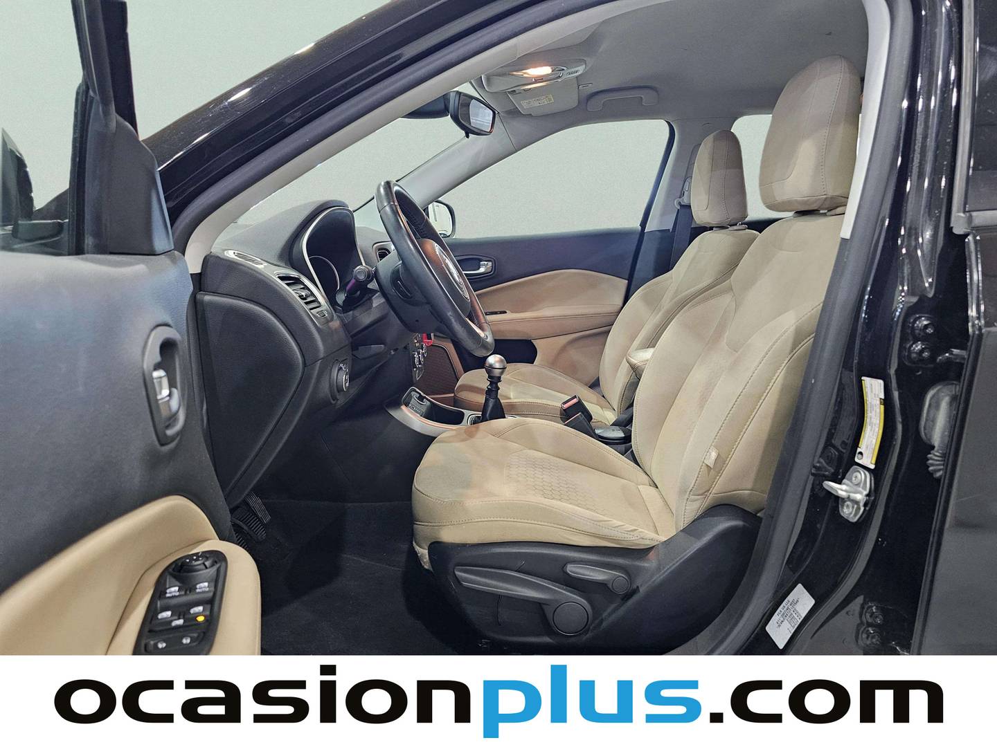 Foto asientos delanteros Jeep Compass Jeep Compass 1.6 Multijet Longitude 4x2 (120 CV)