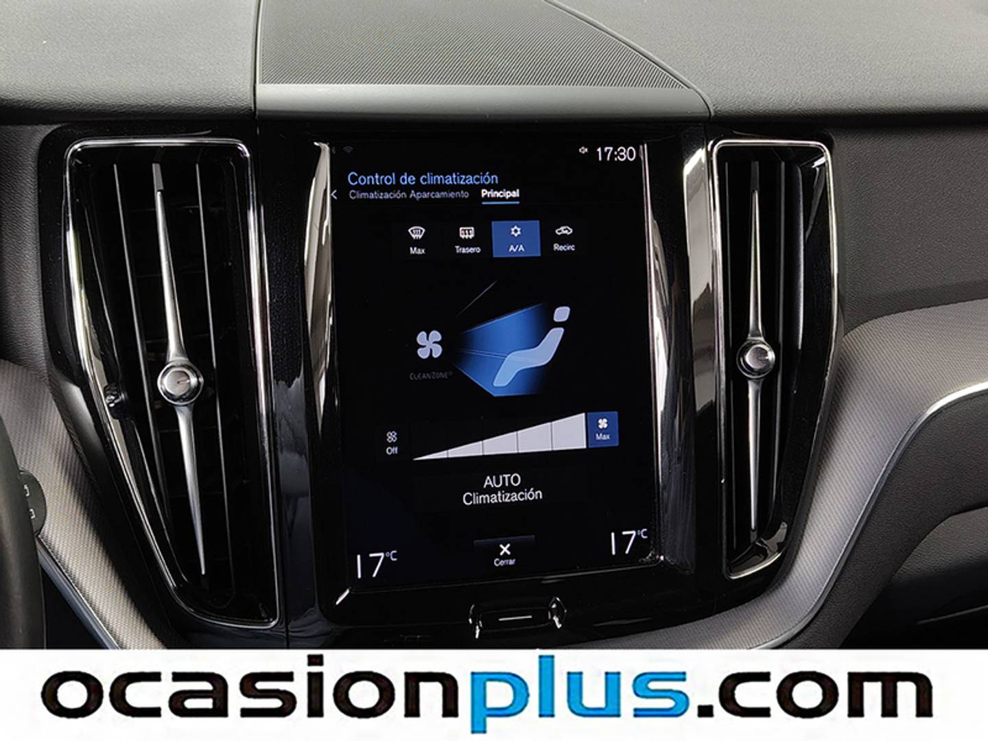 Foto Volvo XC60 Volvo XC60 B4 D R-Design Auto (197 CV)