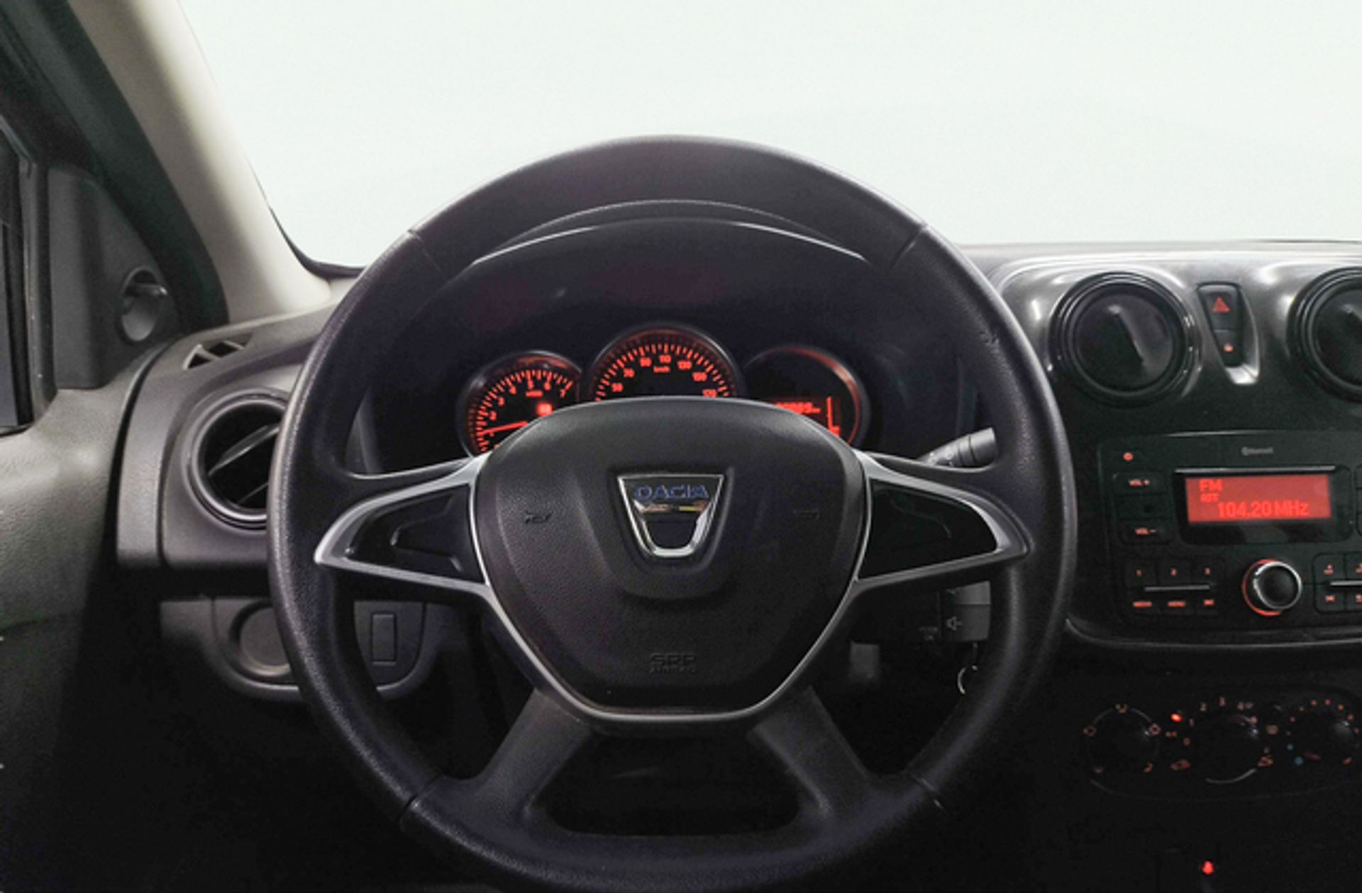 Dacia Logan Essential 1.0 - foto 17