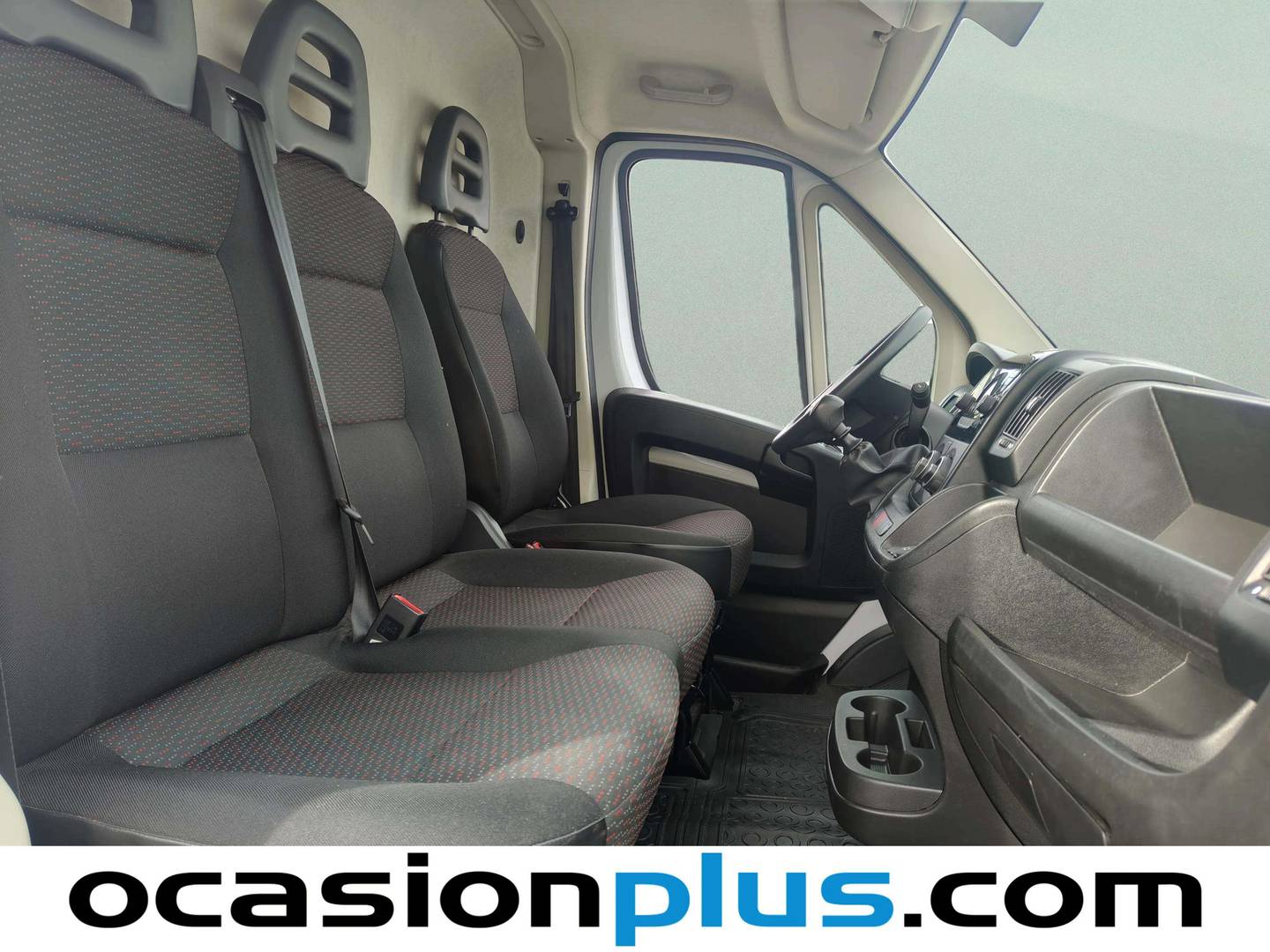 Foto Citroën Jumper Citroen Jumper Furgon BlueHDi 140 35 L3H2 (140 CV)