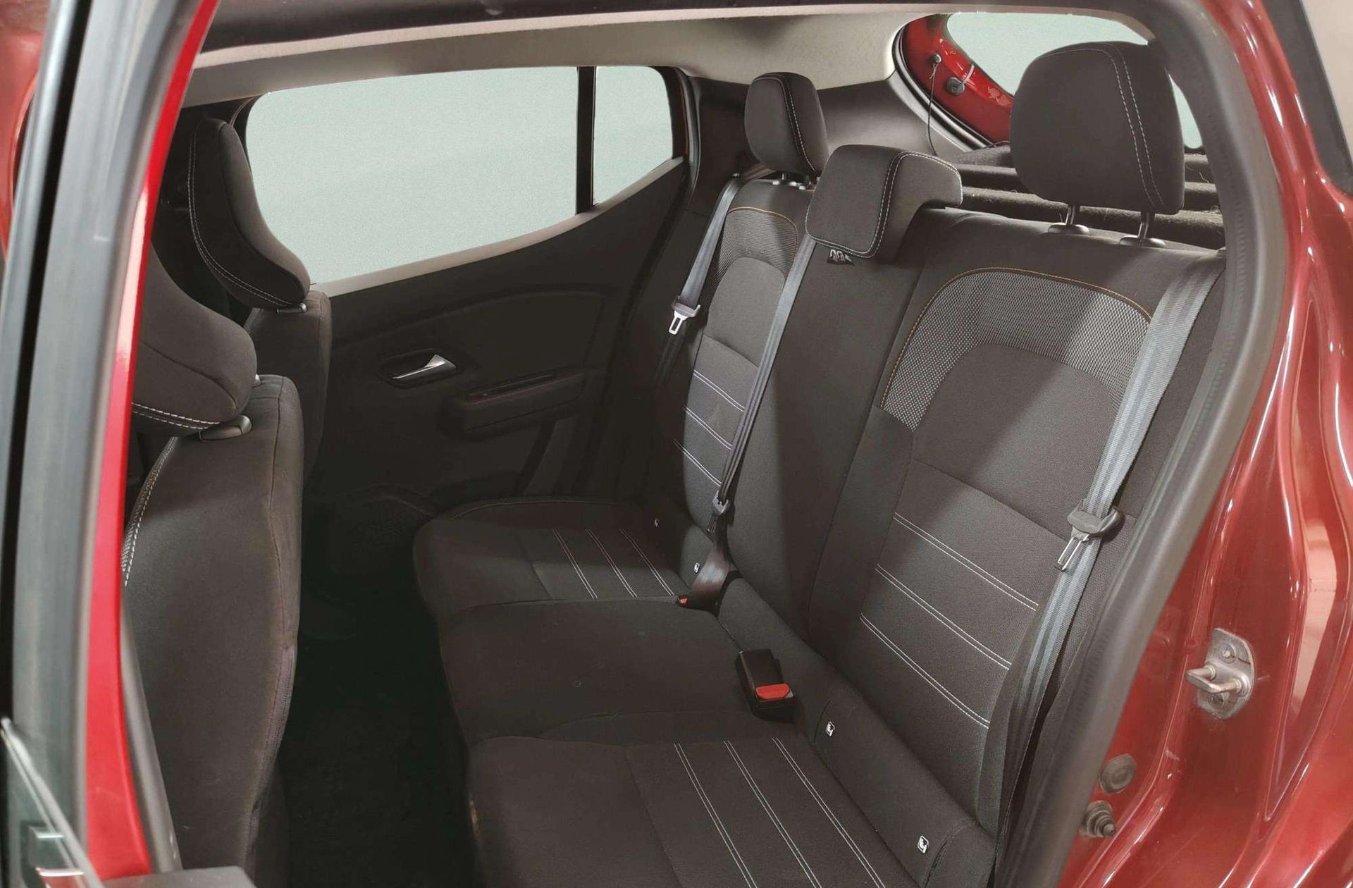 Dacia Sandero Stepway Comfort TCe - foto 12