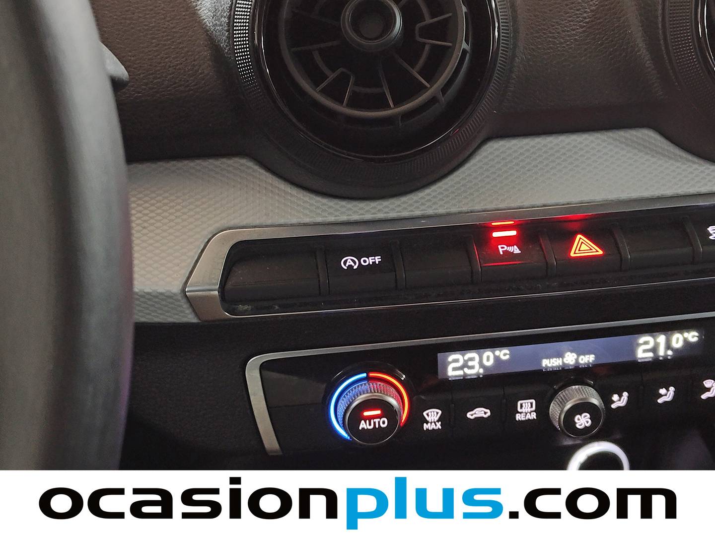 Foto Audi Q2 Audi Q2 design edition 2.0 TDI quattro (190 CV) S tronic