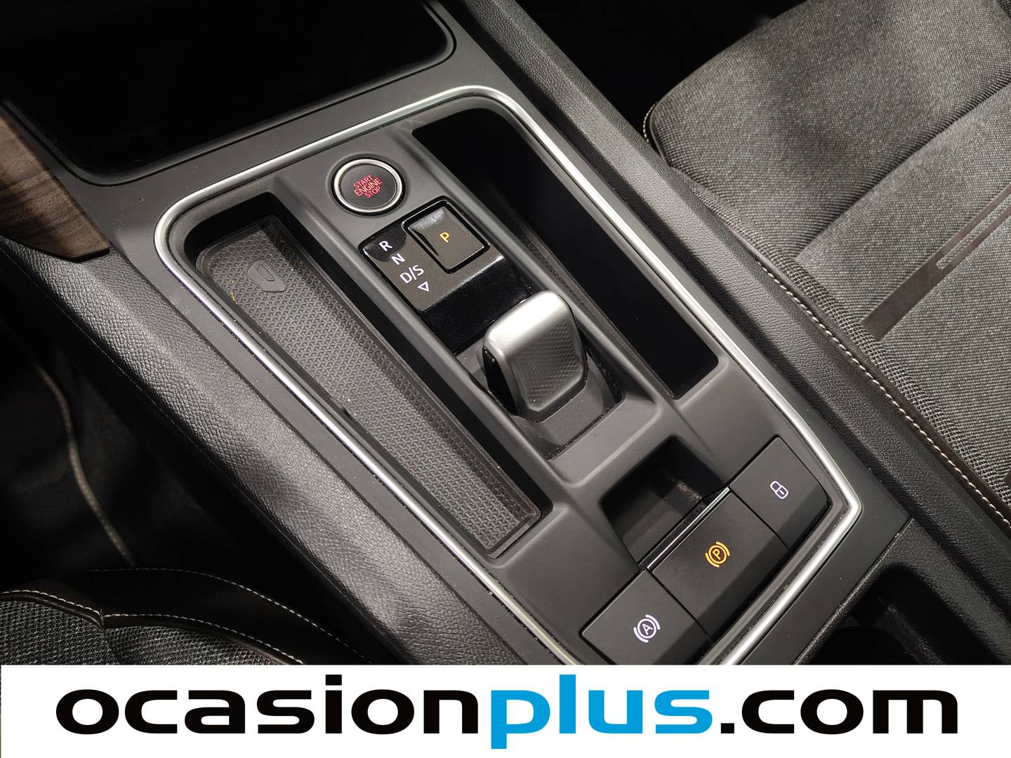 Foto Seat León SEAT León 1.5 eTSI S&S Xcellence Go L DSG (150 CV)