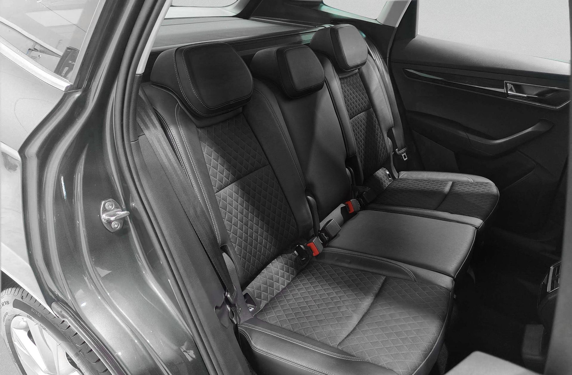 Škoda Karoq 1.5 TSI ACT Style DSG - foto 20