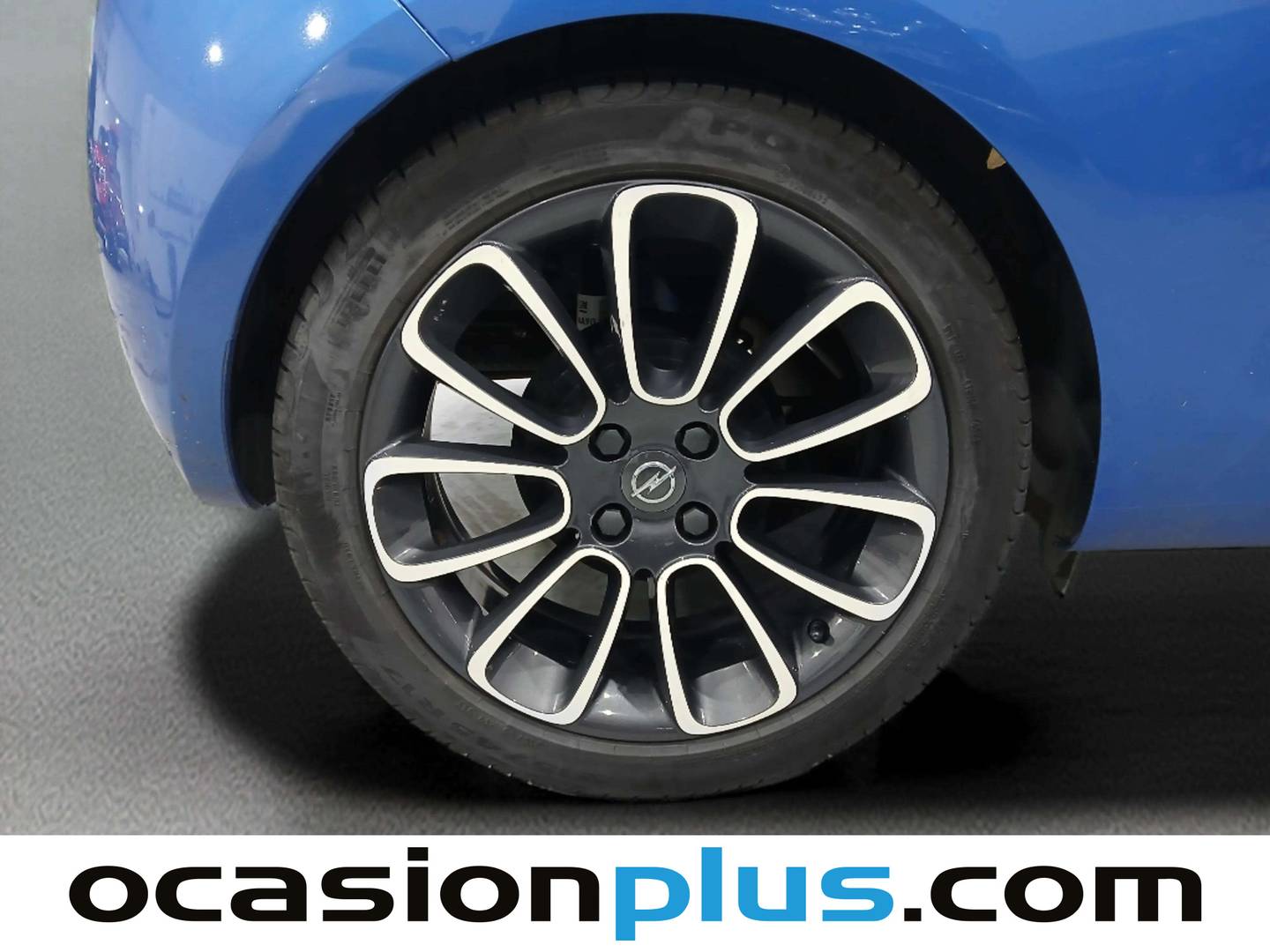 Foto Opel Adam Opel Adam 1.4 XEL Glam (87 CV)