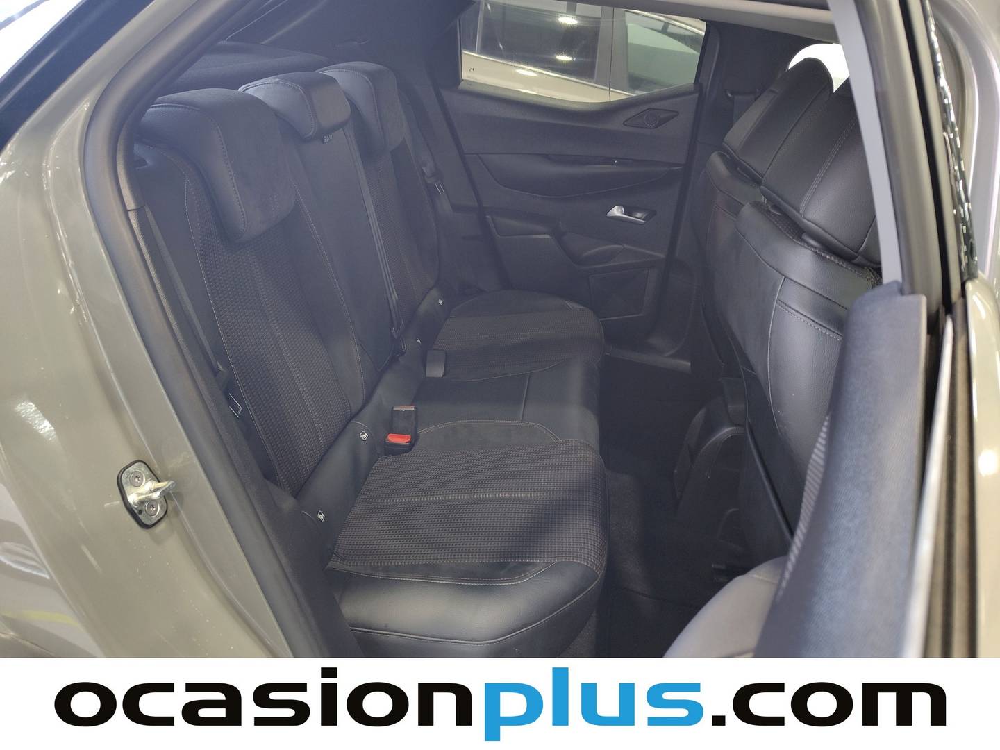 Foto DS DS 3 DS DS3 PureTech 130 Performance Line Auto (130 CV)