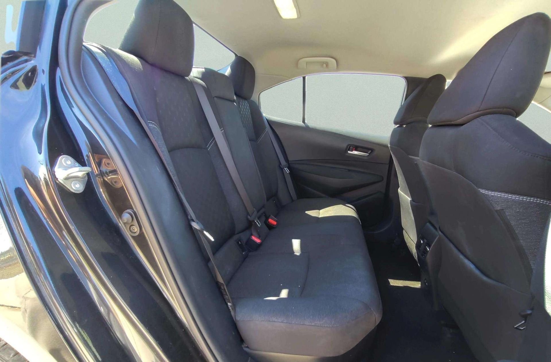 Toyota Corolla 140H Style - foto 19