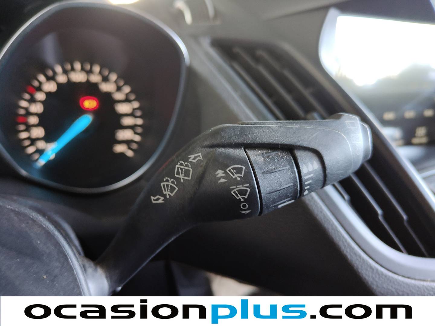 Foto Ford Kuga Ford Kuga 1.5 TDCI S&S Titanium 4x2 Auto (120 CV)