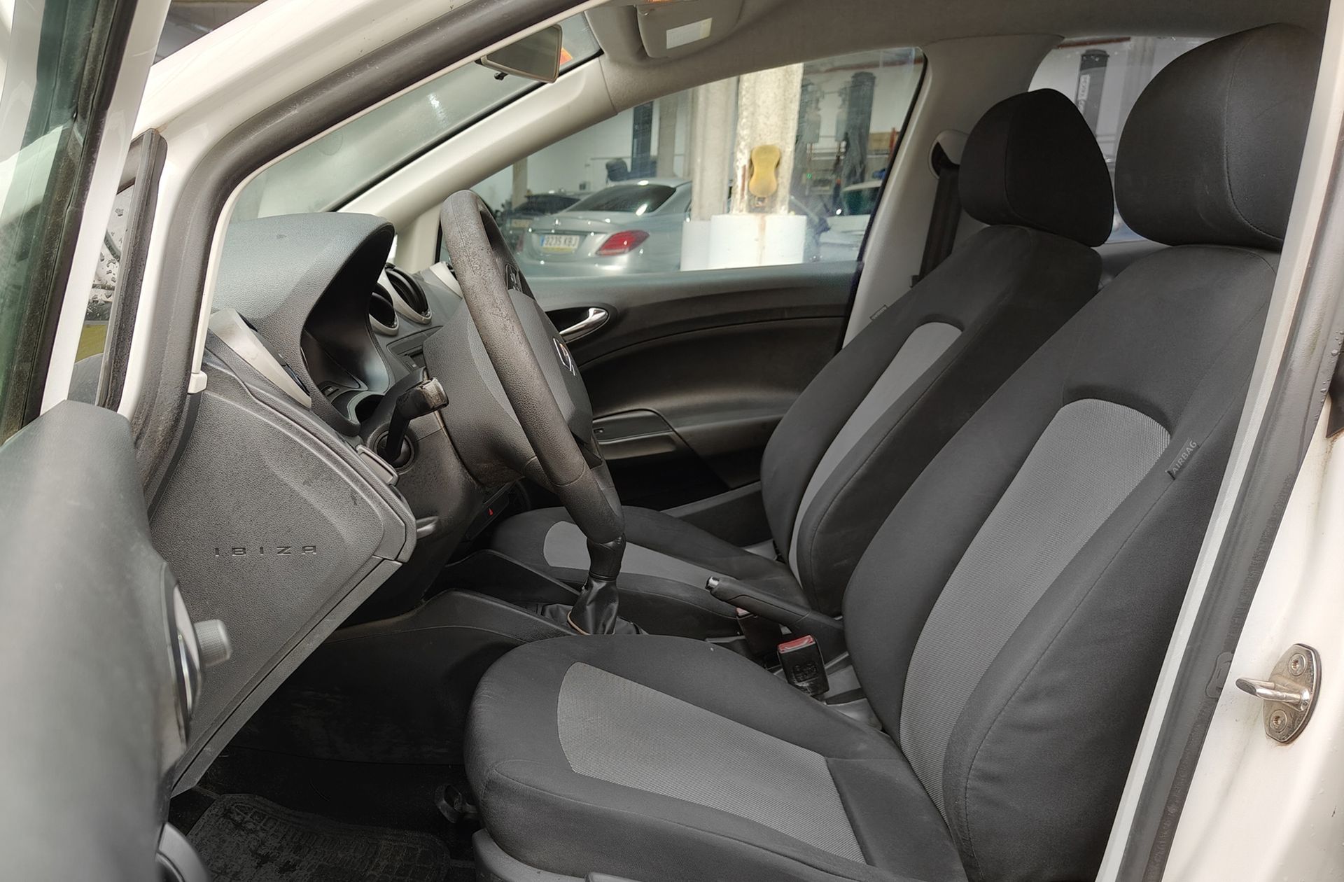 SEAT Ibiza 1.4 TDI CR Full Connect - foto 9