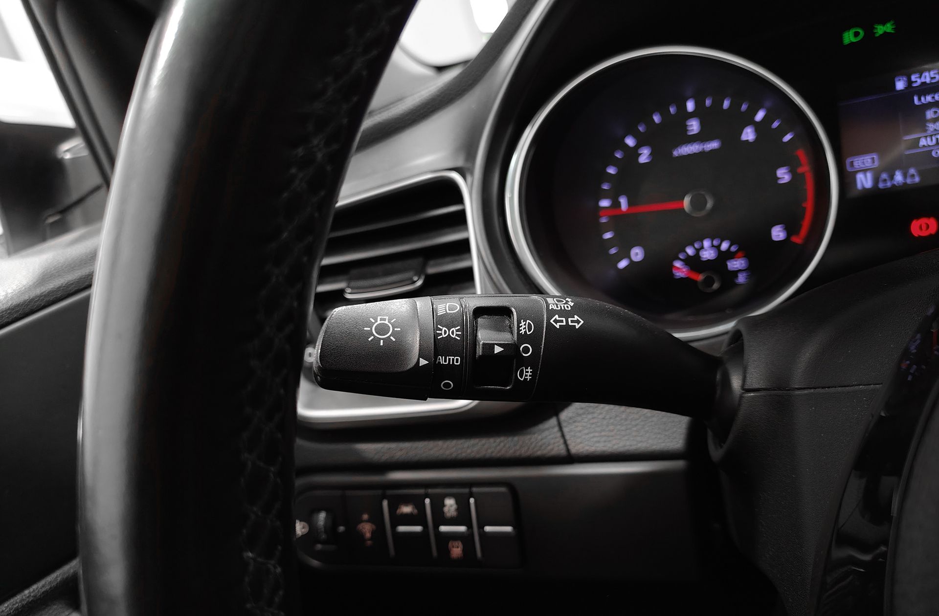 Kia XCeed 1.6 MHEV Drive iMT - foto 23