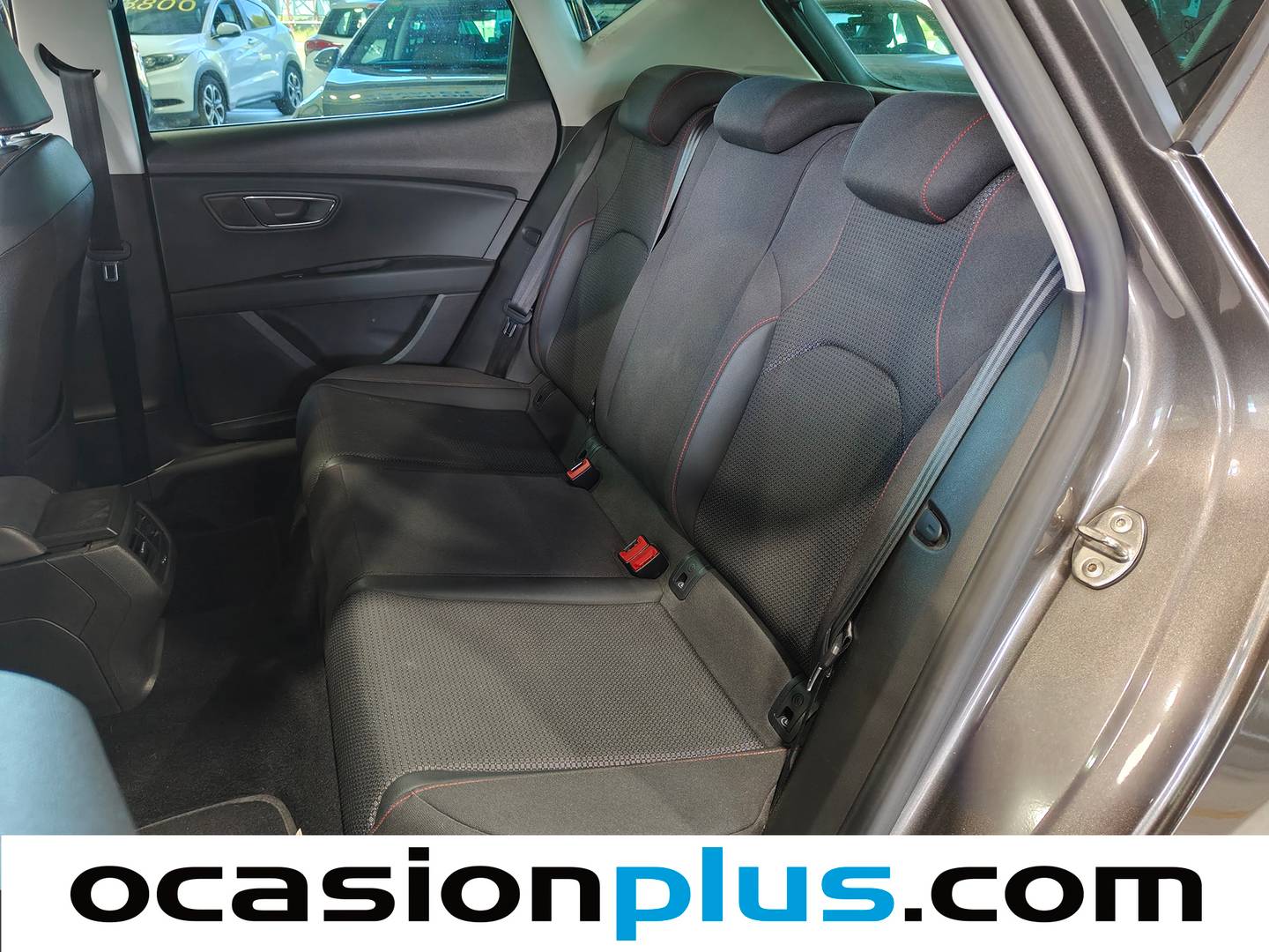 Foto asientos traseros Seat León Seat León 2.0 TDI S&S FR (150 CV)
