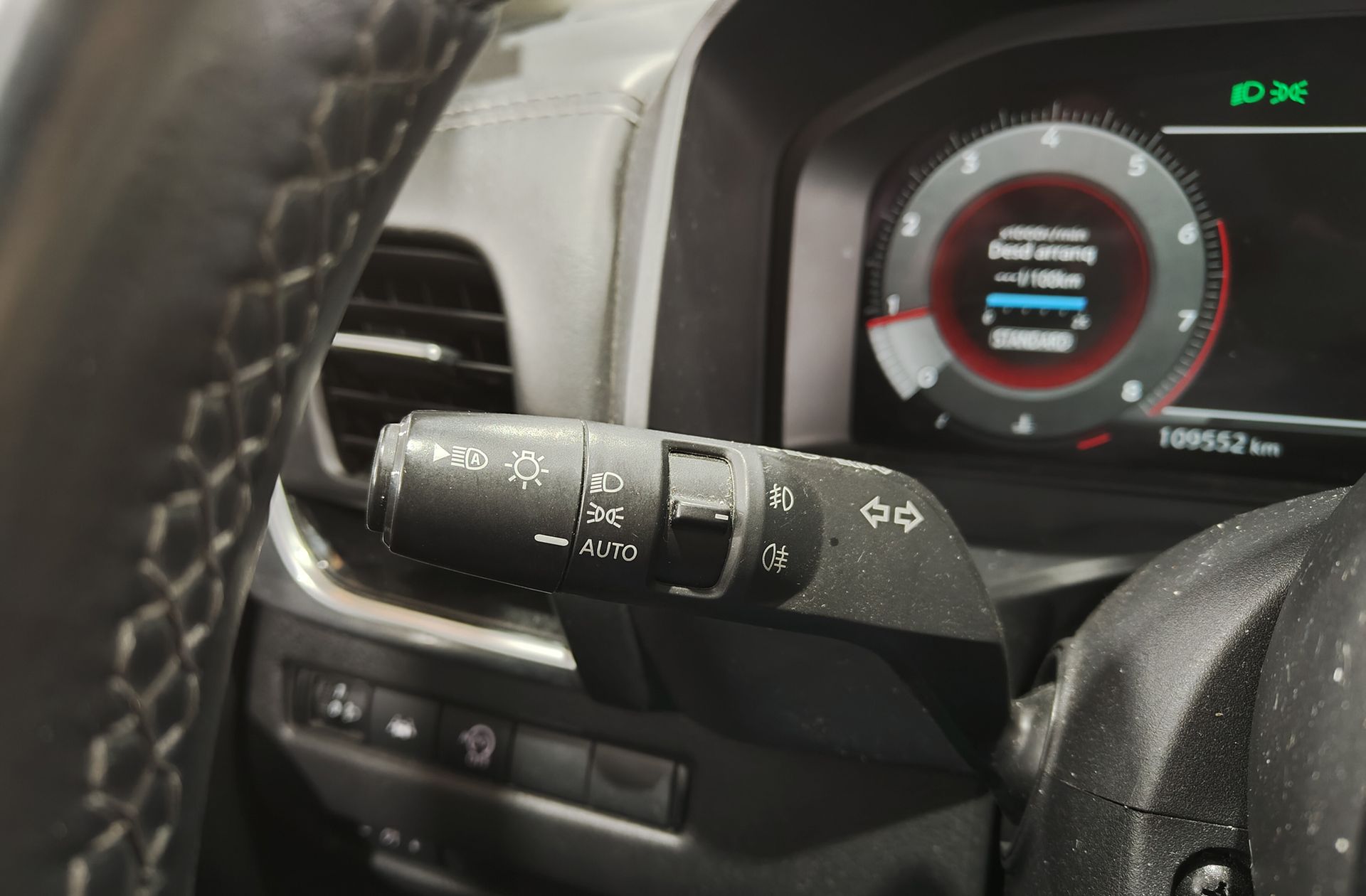 Nissan Qashqai DIG-T 140 N-Connecta - foto 25