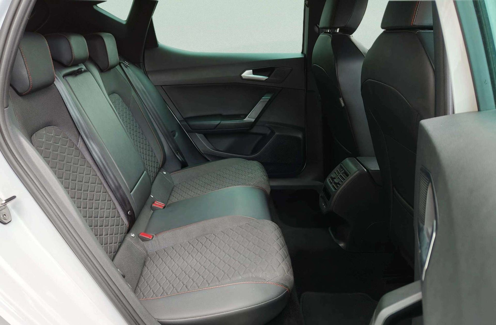 SEAT León 1.5 TSI FR 25 Aniversario - foto 26