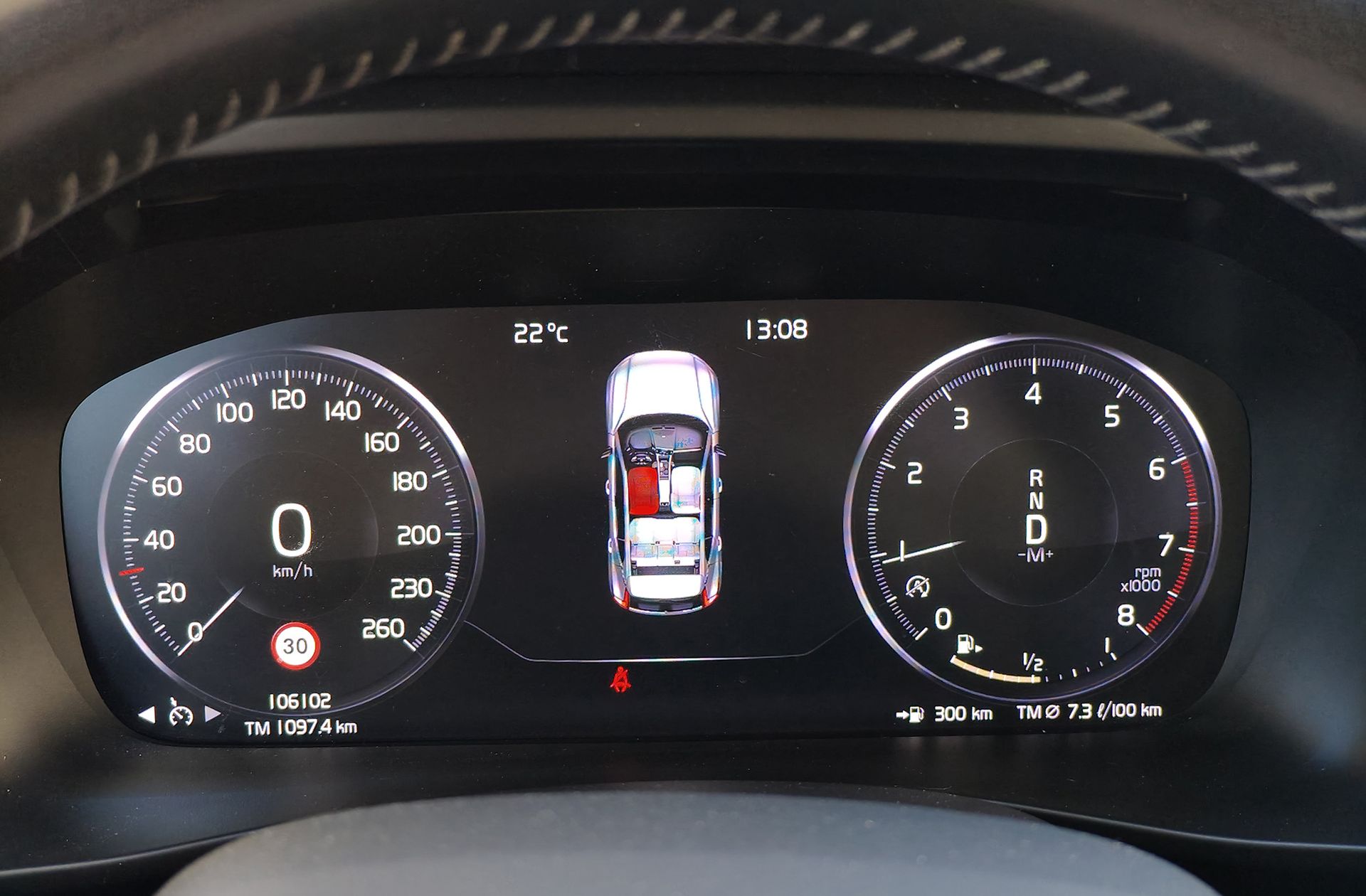 Volvo XC40 T3 Momentum Pro - foto 24
