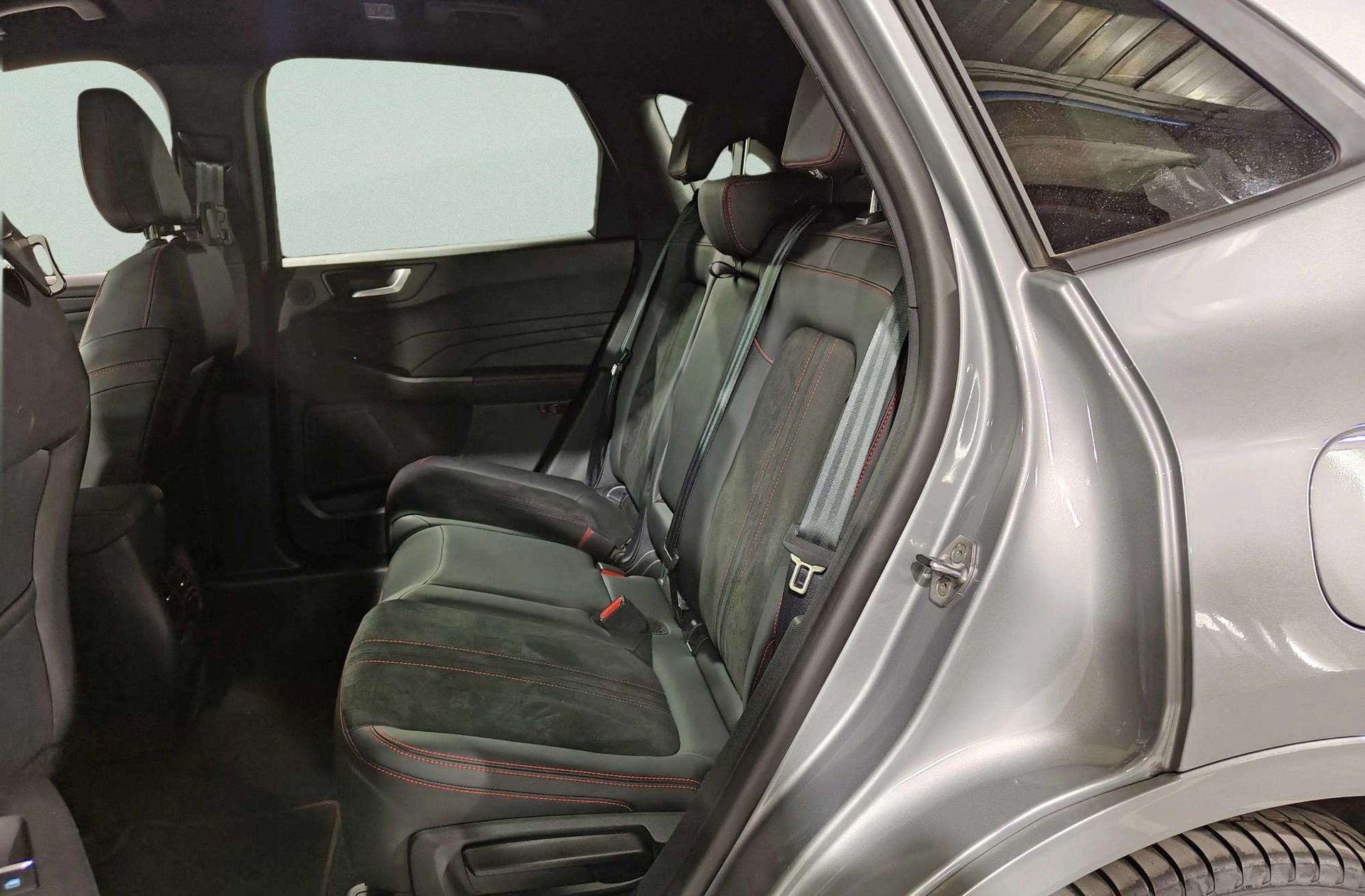 Ford Kuga 2.5 Duratec PHEV ST-Line X - foto 21