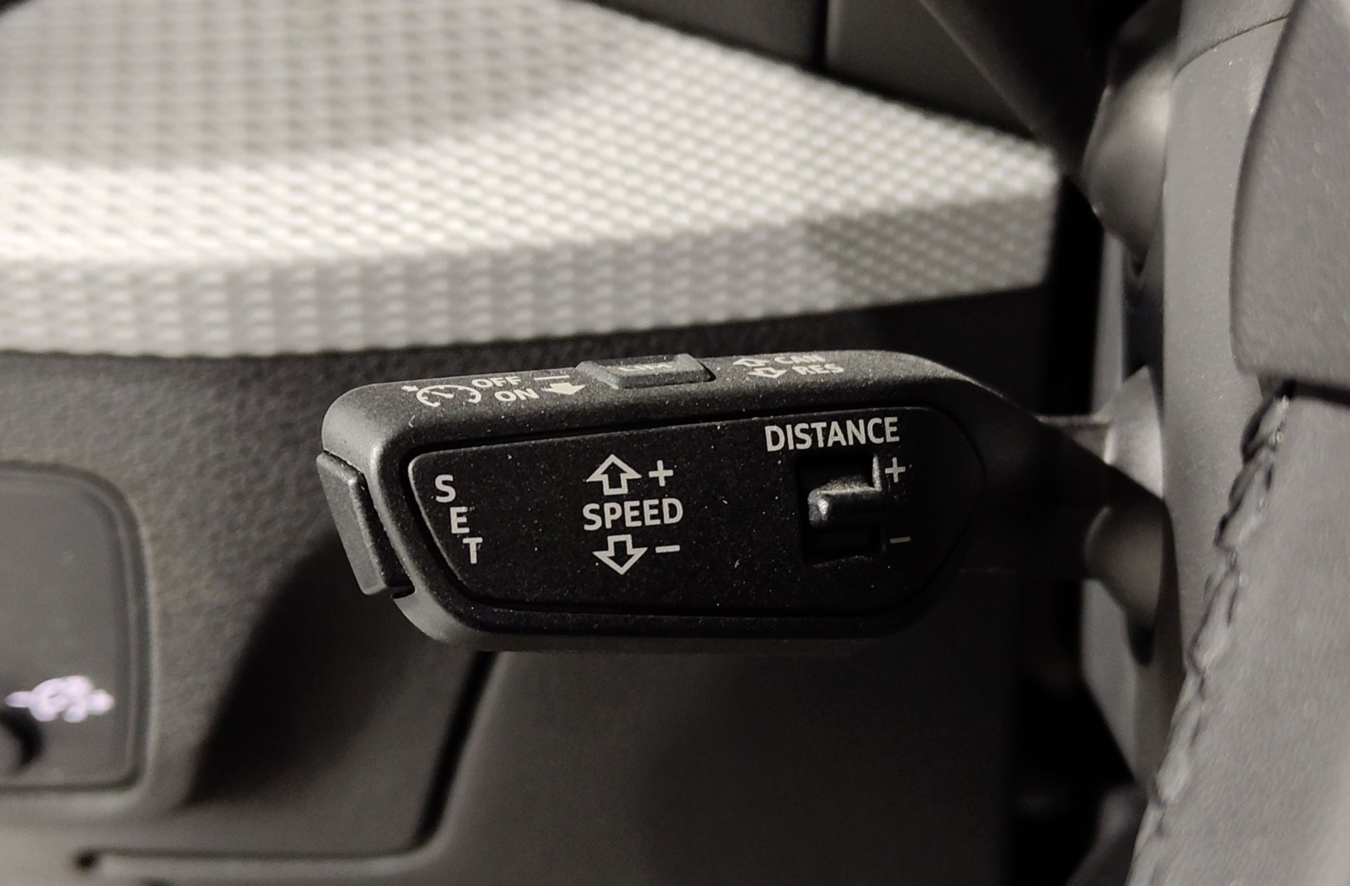 Audi Q2 Advanced 35 TFSI S tronic - foto 24