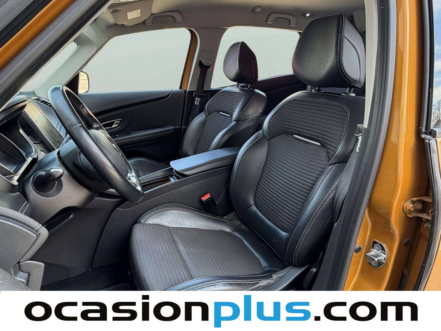 Foto asientos delanteros Renault Scénic Renault Scenic Zen Energy TCe (140 CV)