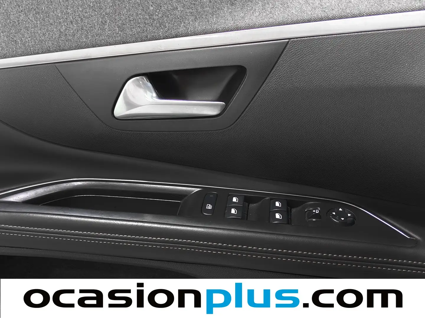 Foto Peugeot 5008 Peugeot 5008 1.6L BlueHDi S&S GT-Line (120 CV)