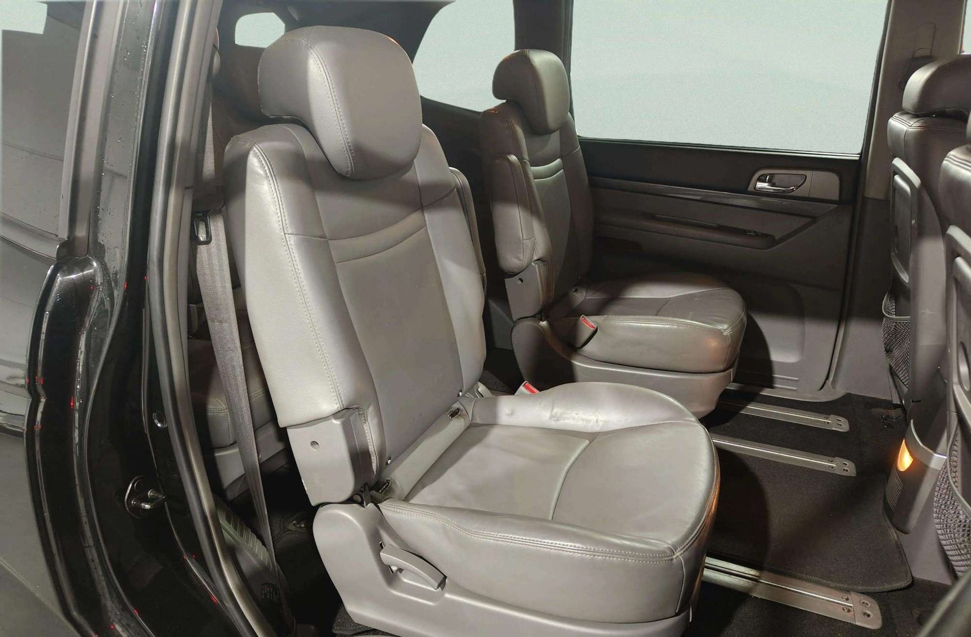 SsangYong Rodius 2.0 e-Xdi Limited 4x4 7 plazas - foto 20
