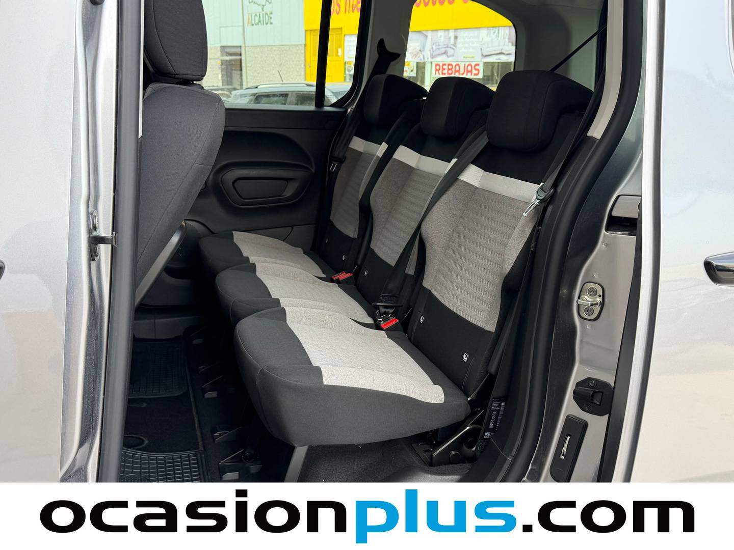 Foto asientos traseros Citroën Berlingo Citroën Berlingo BlueHDi 100 S&S Plus Talla M (102 CV)