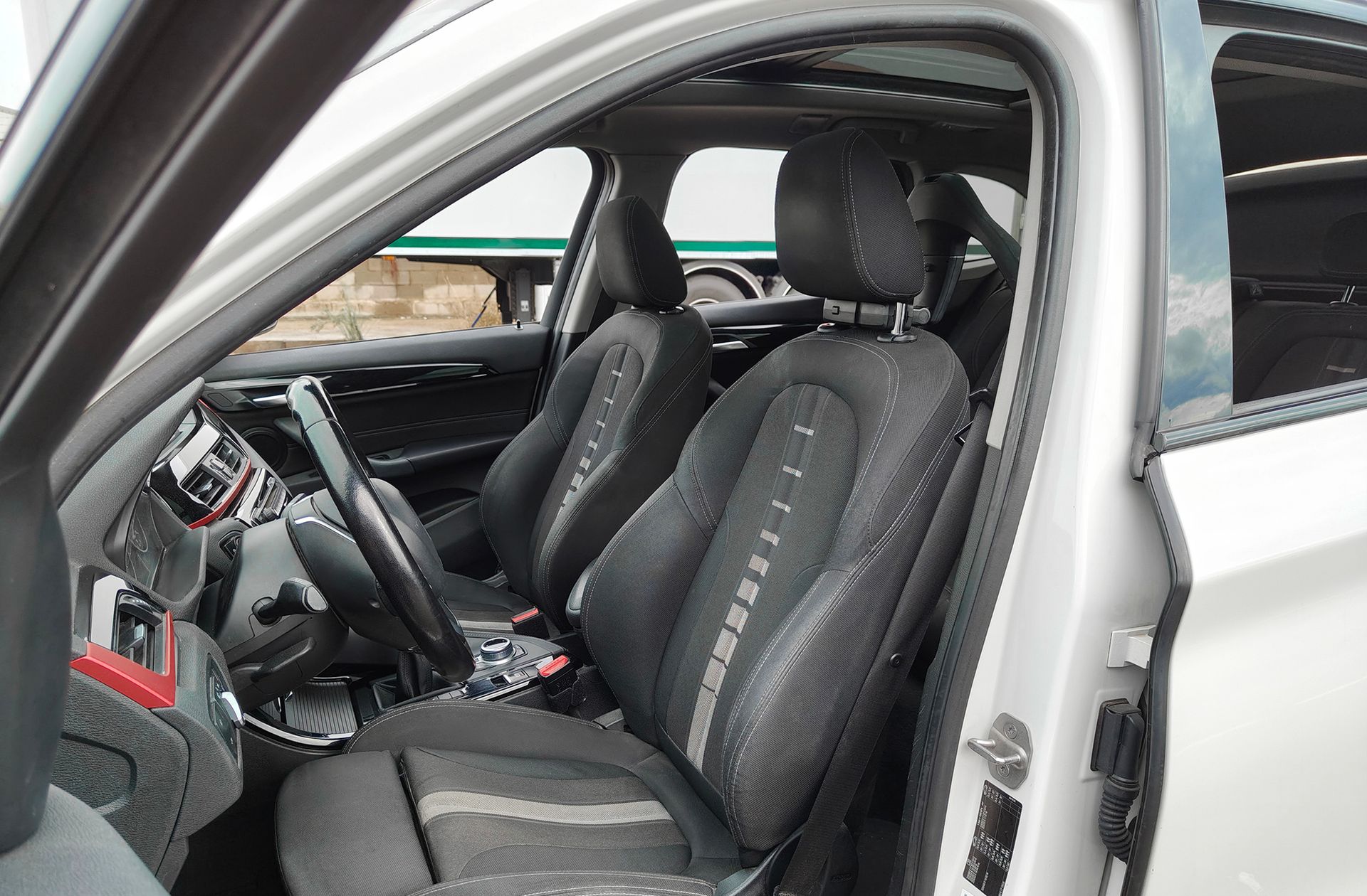 BMW X1 sDrive18d - foto 11