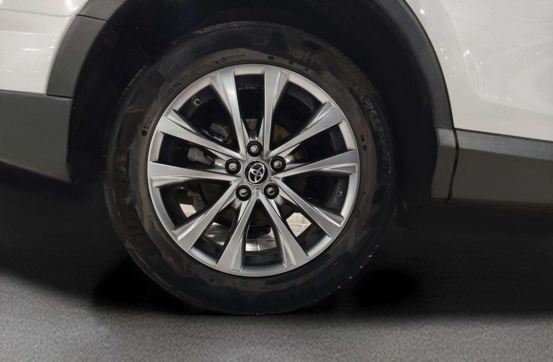 Toyota RAV4 150D Advance Pack Drive 2WD - foto 30