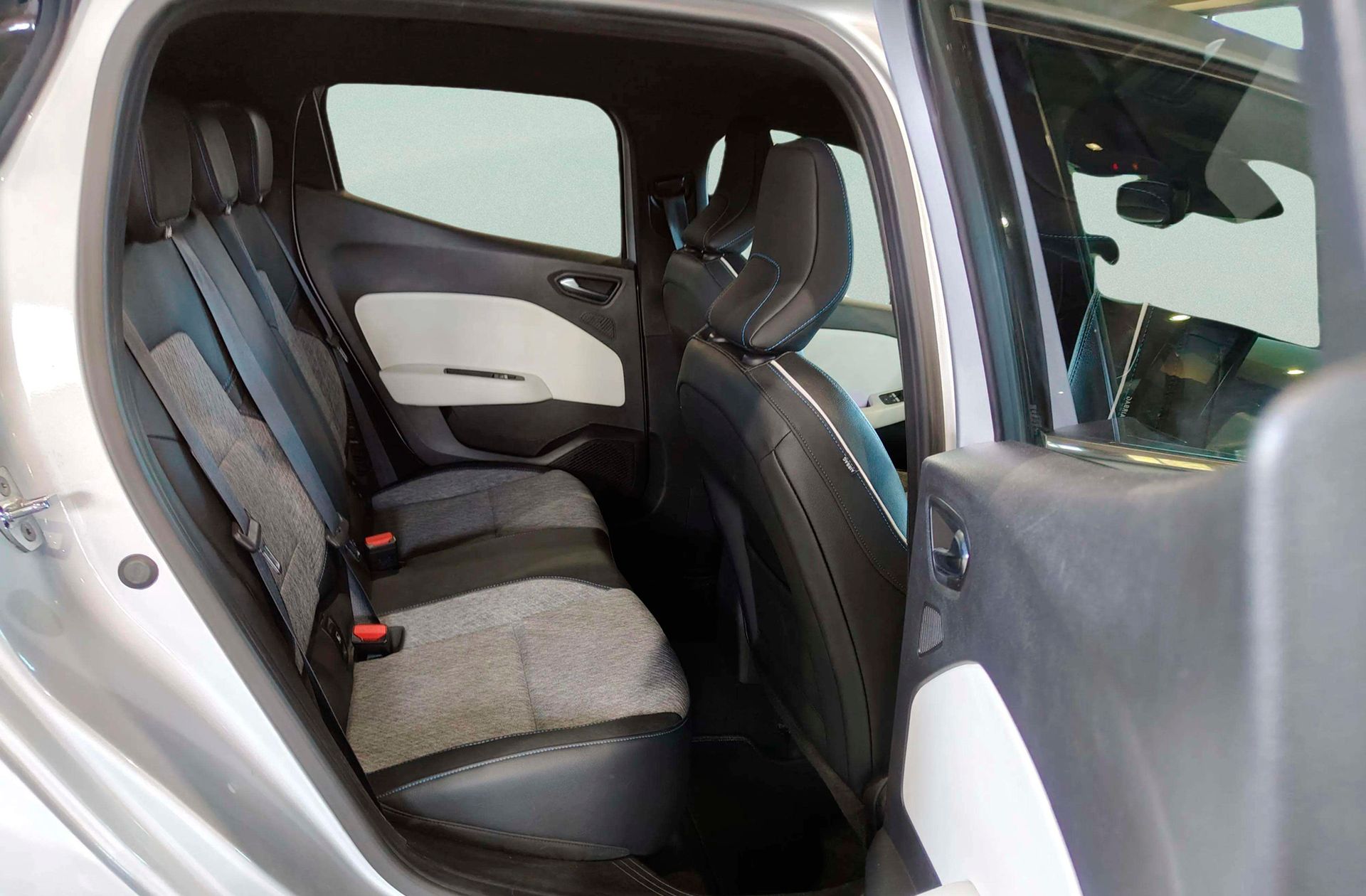 Renault Clio SL Edition E-Tech Híbrido - foto 18