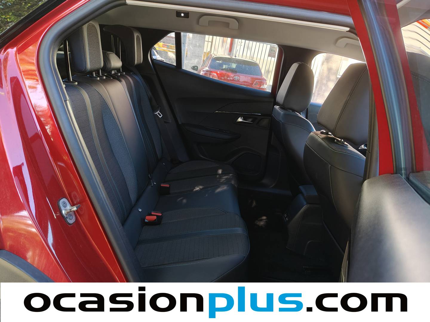 Foto Peugeot 2008 Peugeot 2008 PureTech 130 S&S Allure Pack (130 CV)